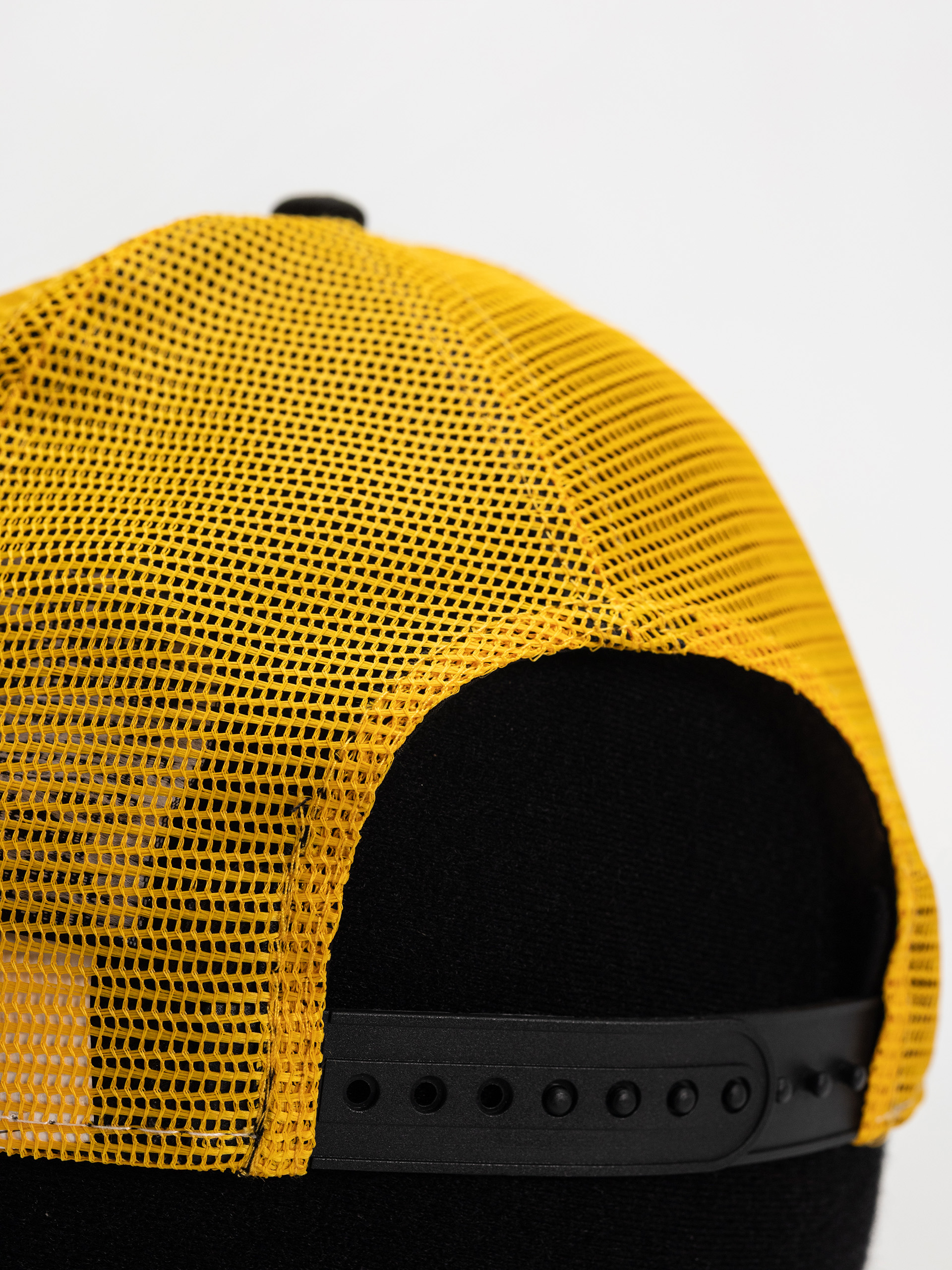 Baseball sapka New Era Summer Patch Trucker (black)