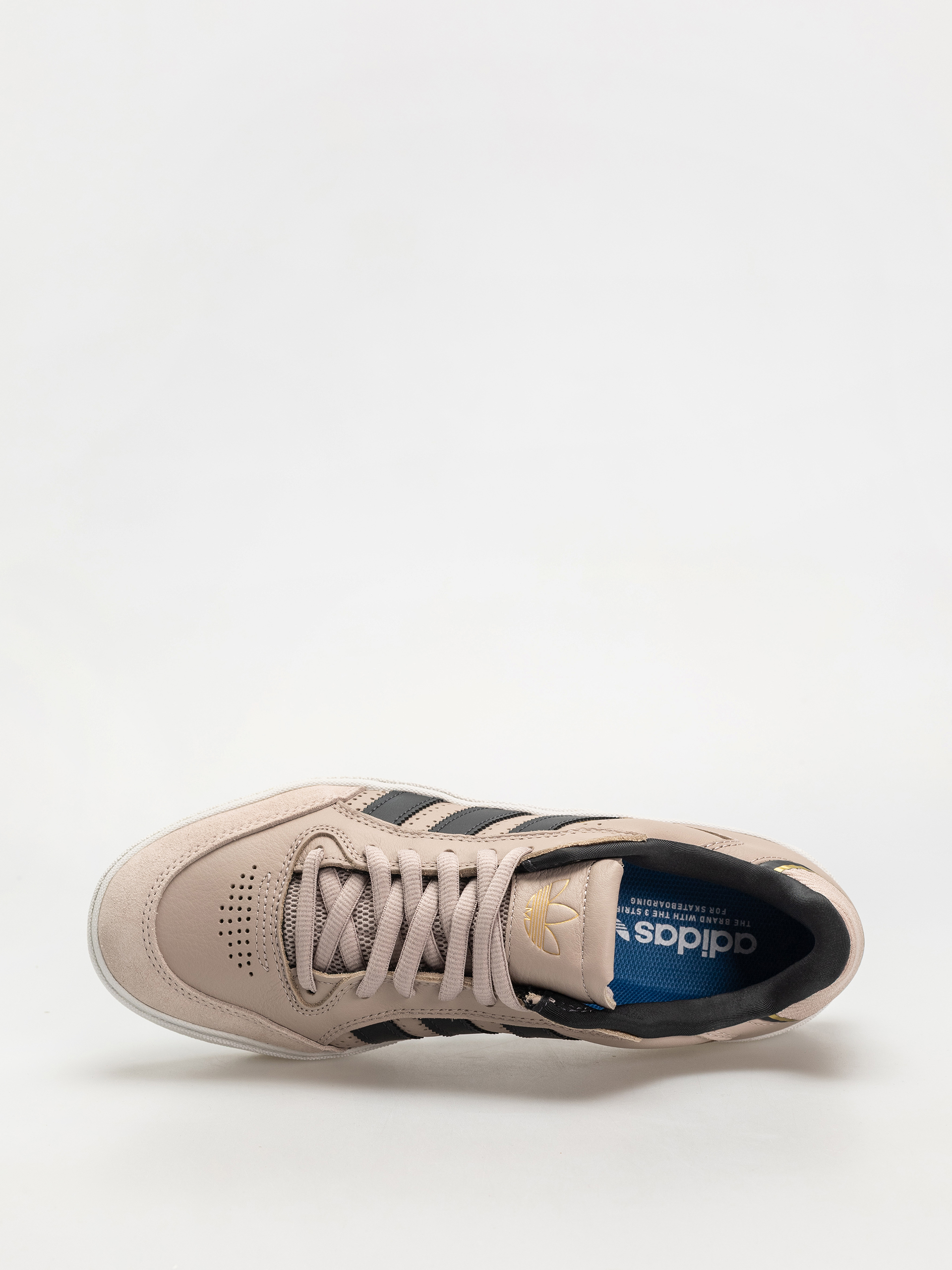 Cipők adidas Tyshawn Low (wontau/carbon/goldmt)