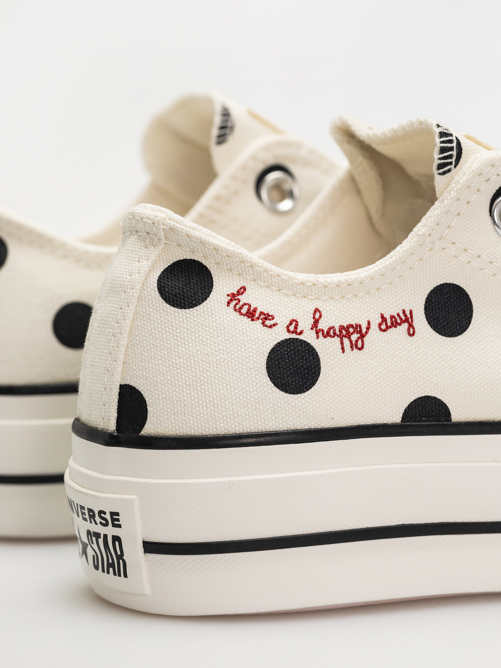 Tornacipők Converse Chuck Taylor All Star Lift Ox Wmn (egret/black/days ahead)