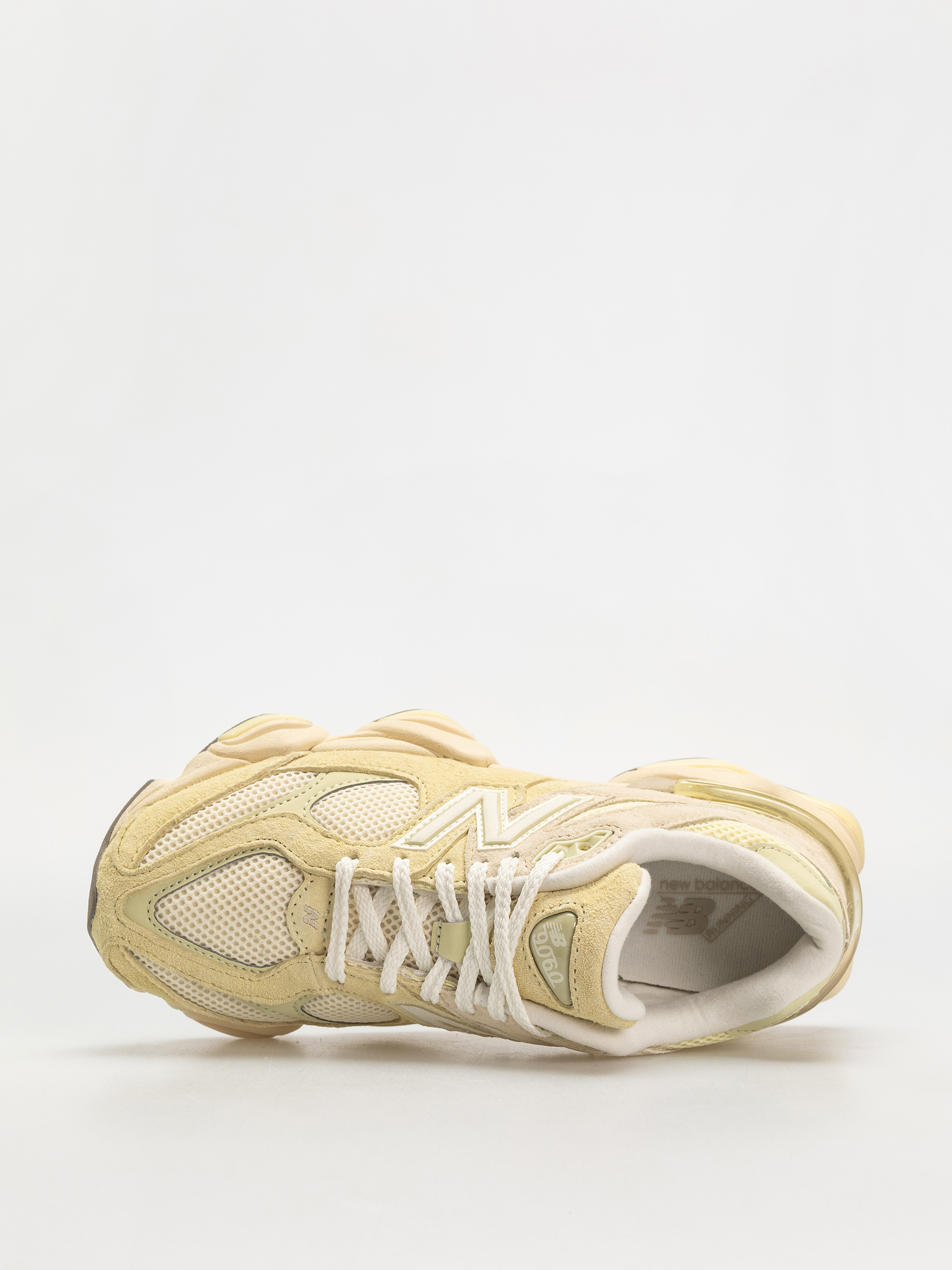 New Balance 9060 Cipők (parchment)