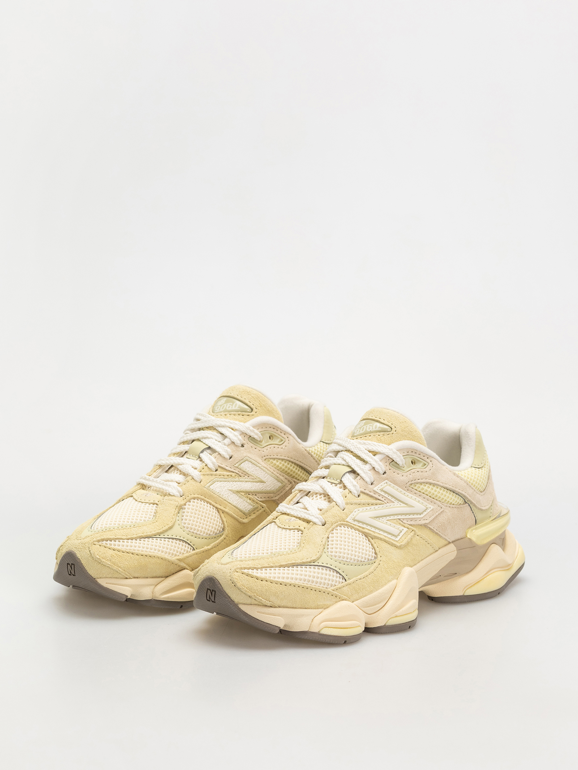 New Balance 9060 Cipők (parchment)