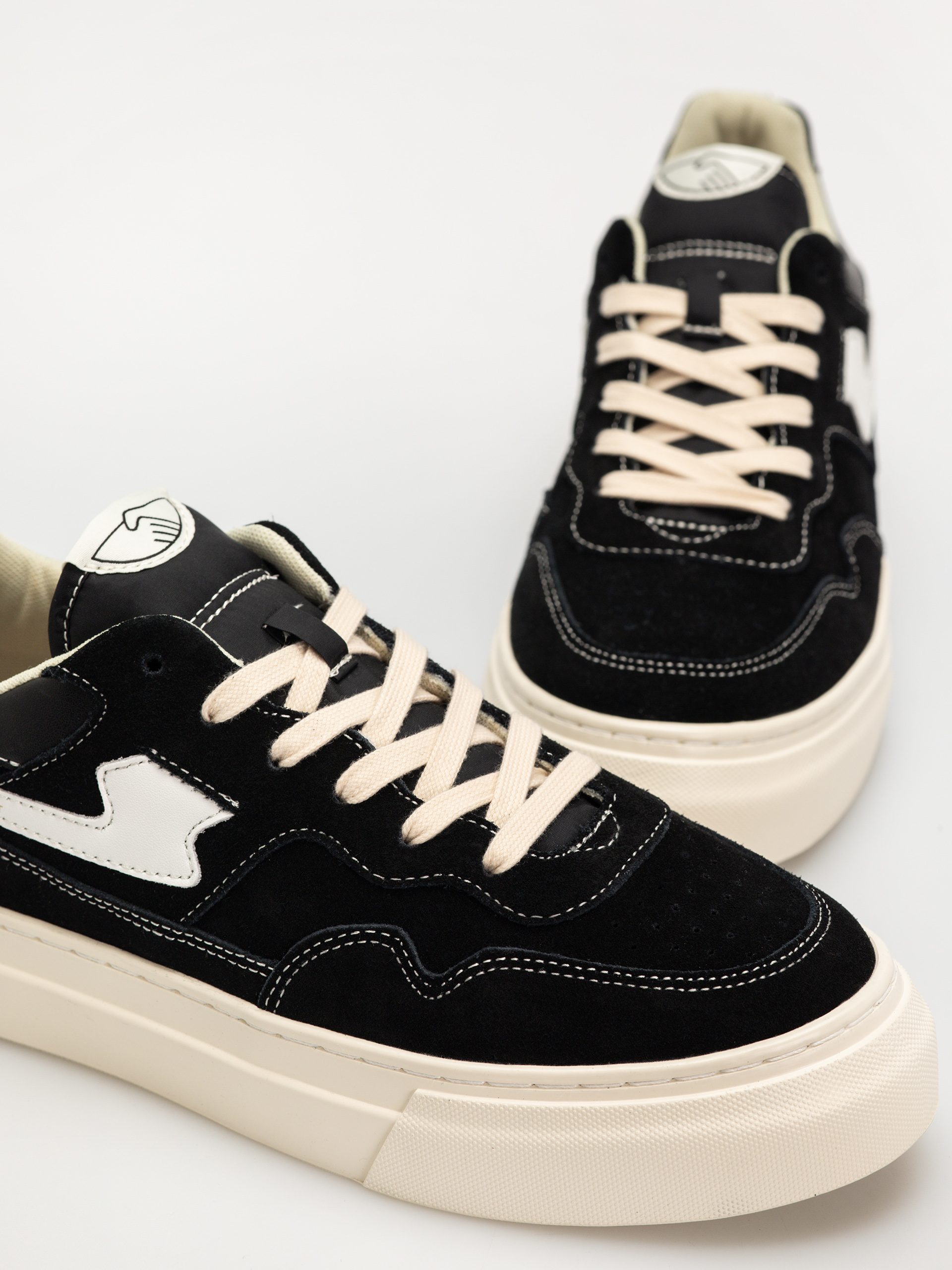 Stepney Workers Club Pearl S-Strike Cipők (black white)