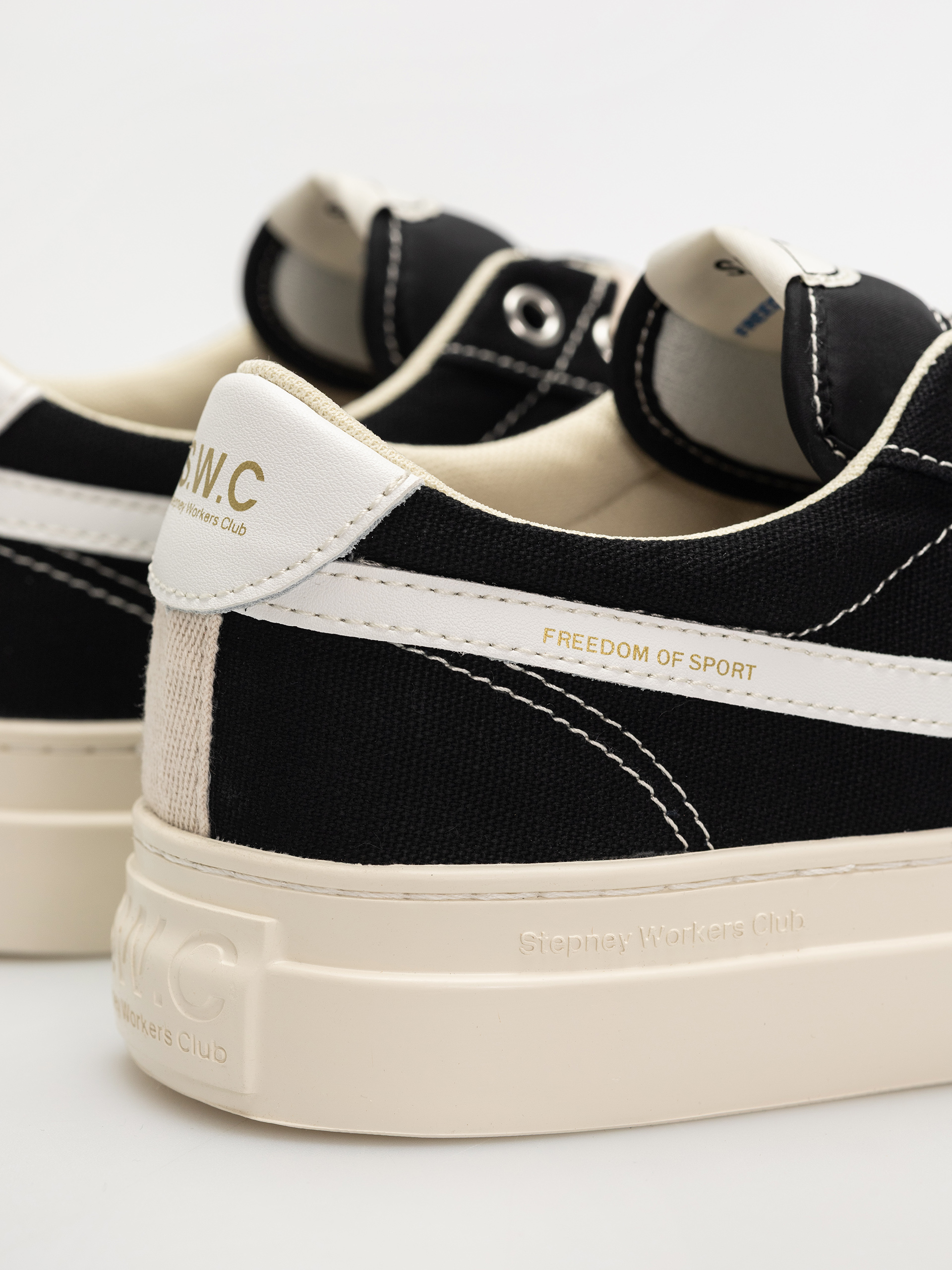 Stepney Workers Club Dellow S-Strike Cup Cipők (black white)