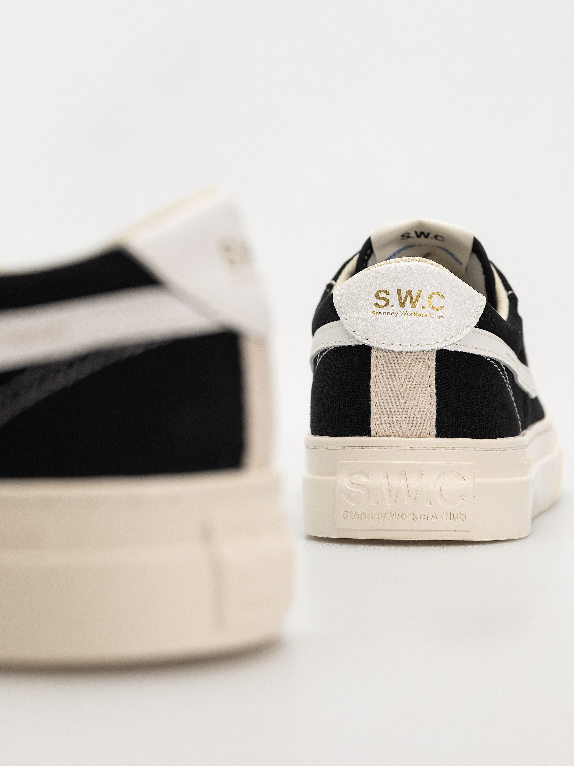 Stepney Workers Club Dellow S-Strike Cup Cipők (black white)