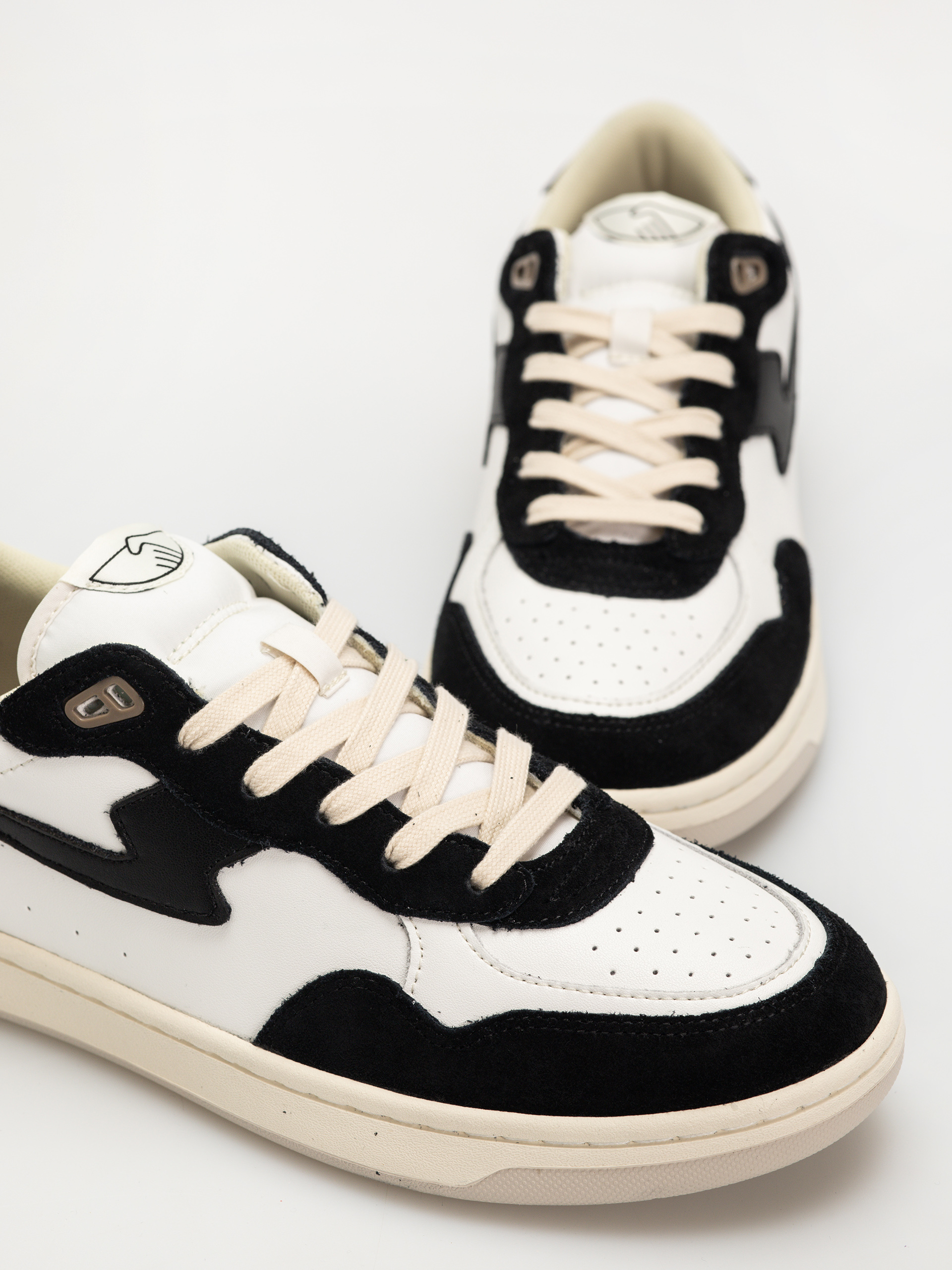 Stepney Workers Club Pro Cup 01 S-Strike Cipők (black white)