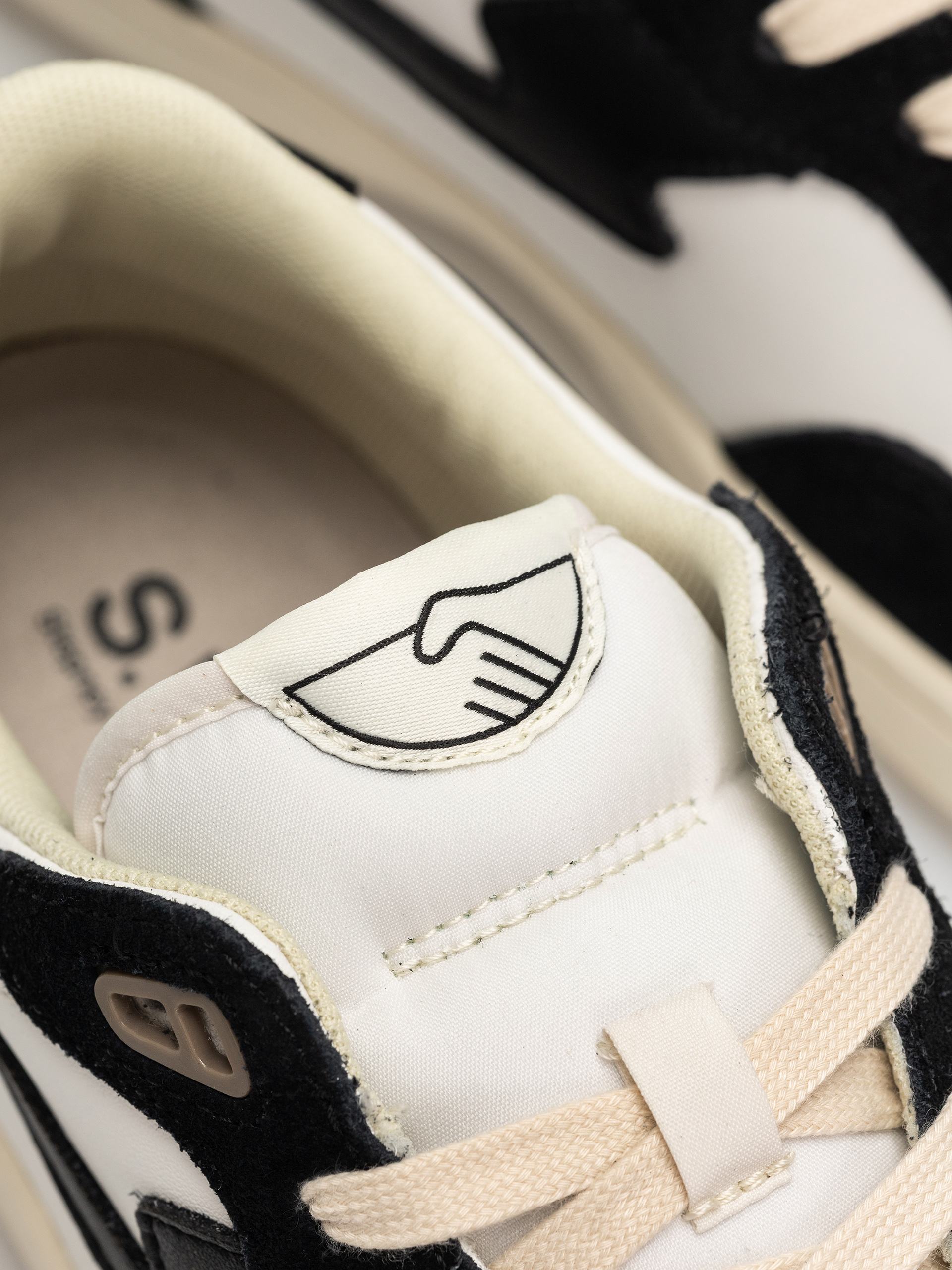 Stepney Workers Club Pro Cup 01 S-Strike Cipők (black white)