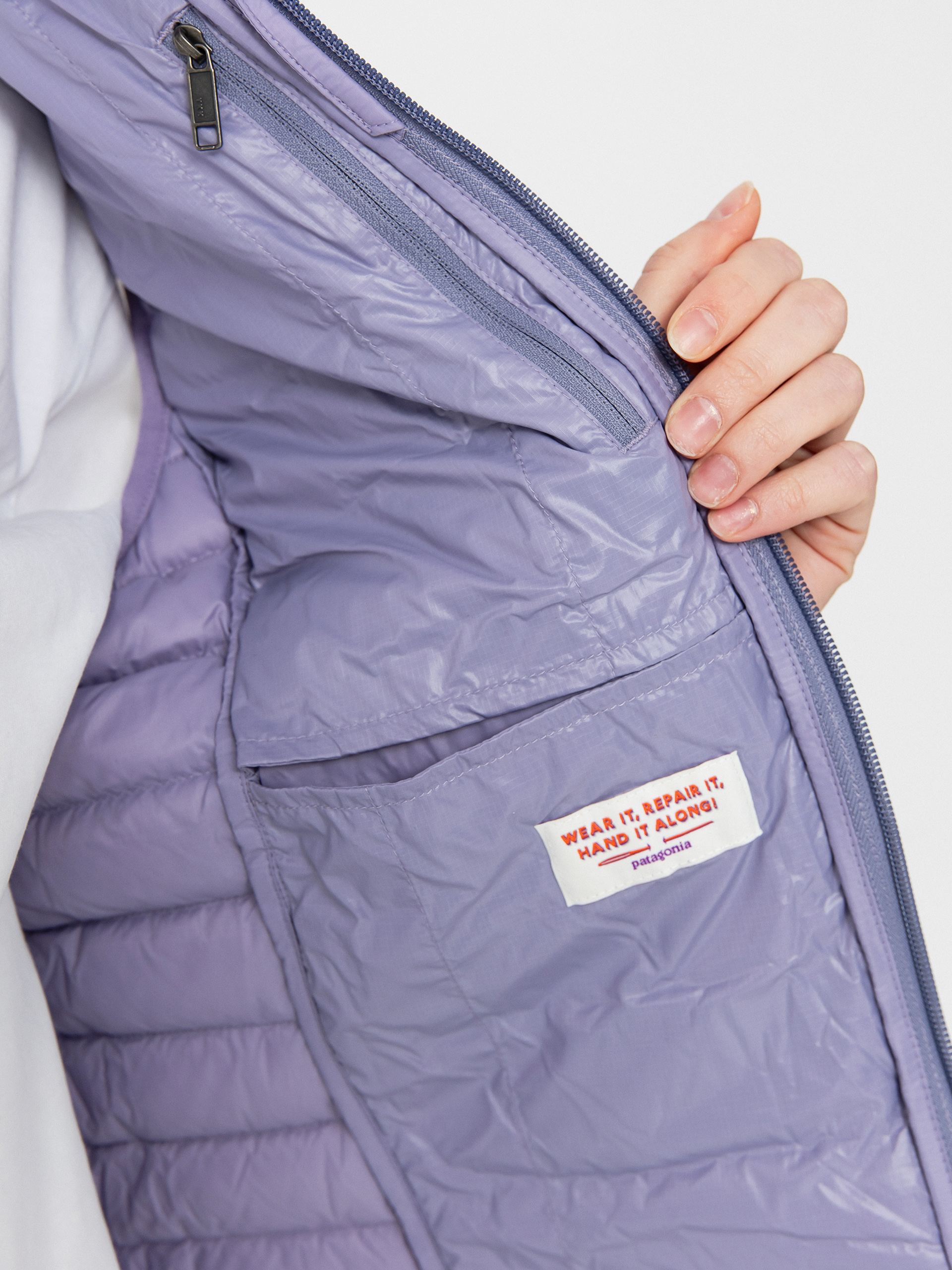 Patagonia Down Sweater Wmn Mellény (concrete purple)