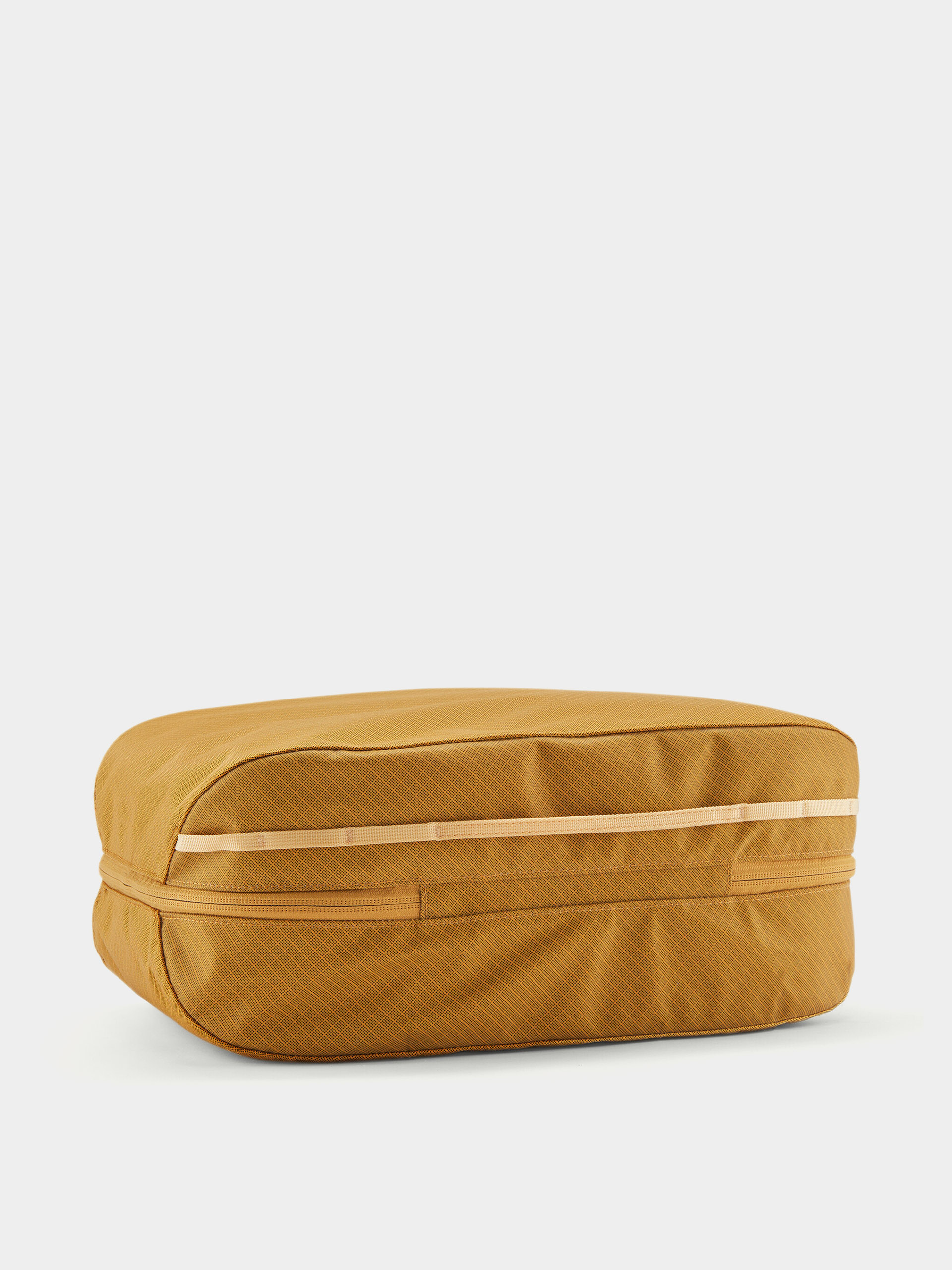 Kozmetikai táska Patagonia Black Hole Cube 14L (pufferfish gold w/beeswax tan)