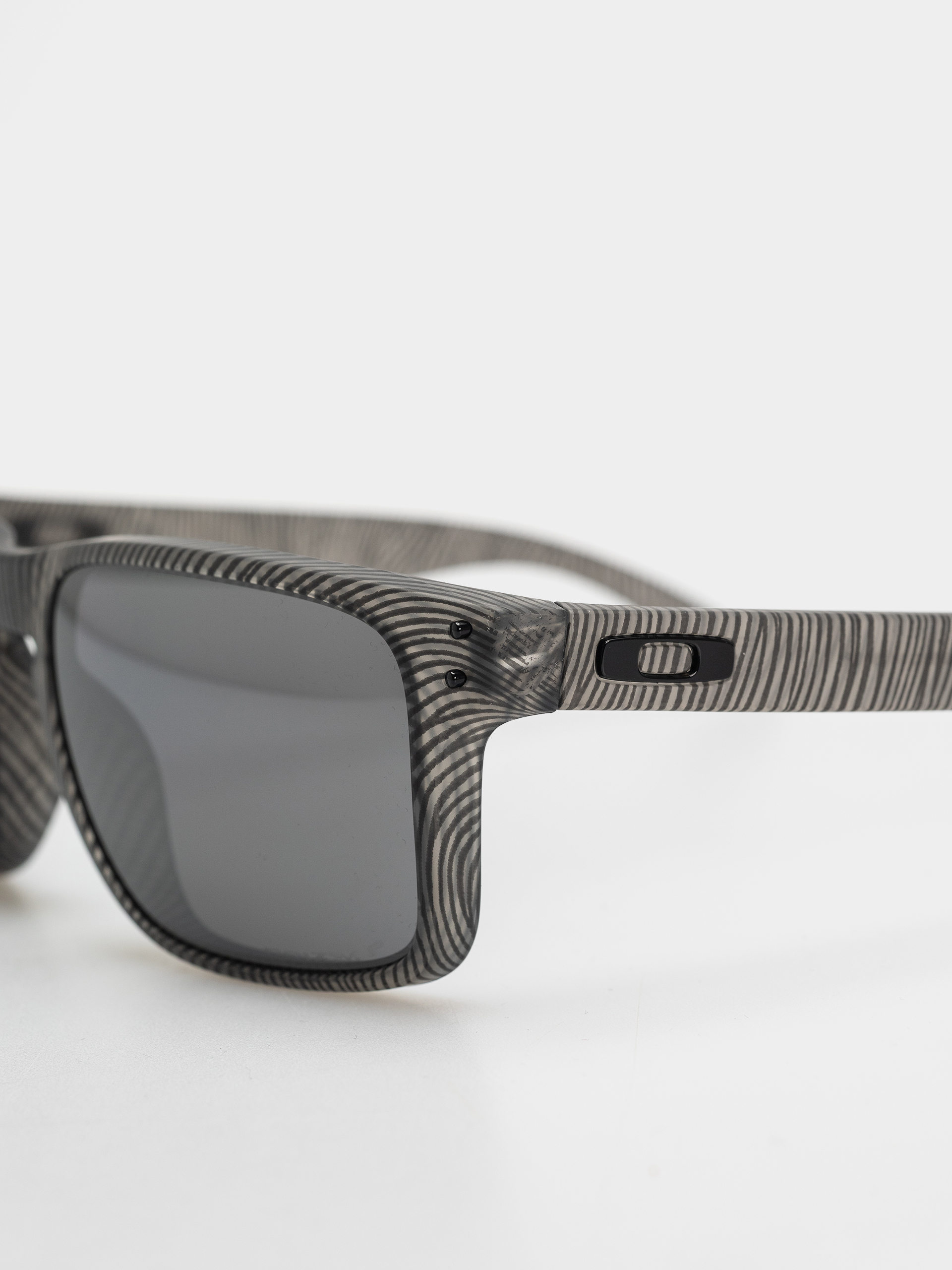 Napszemüvegek Oakley Holbrook XL (matte grey ink fingerprint/prizm black polar)