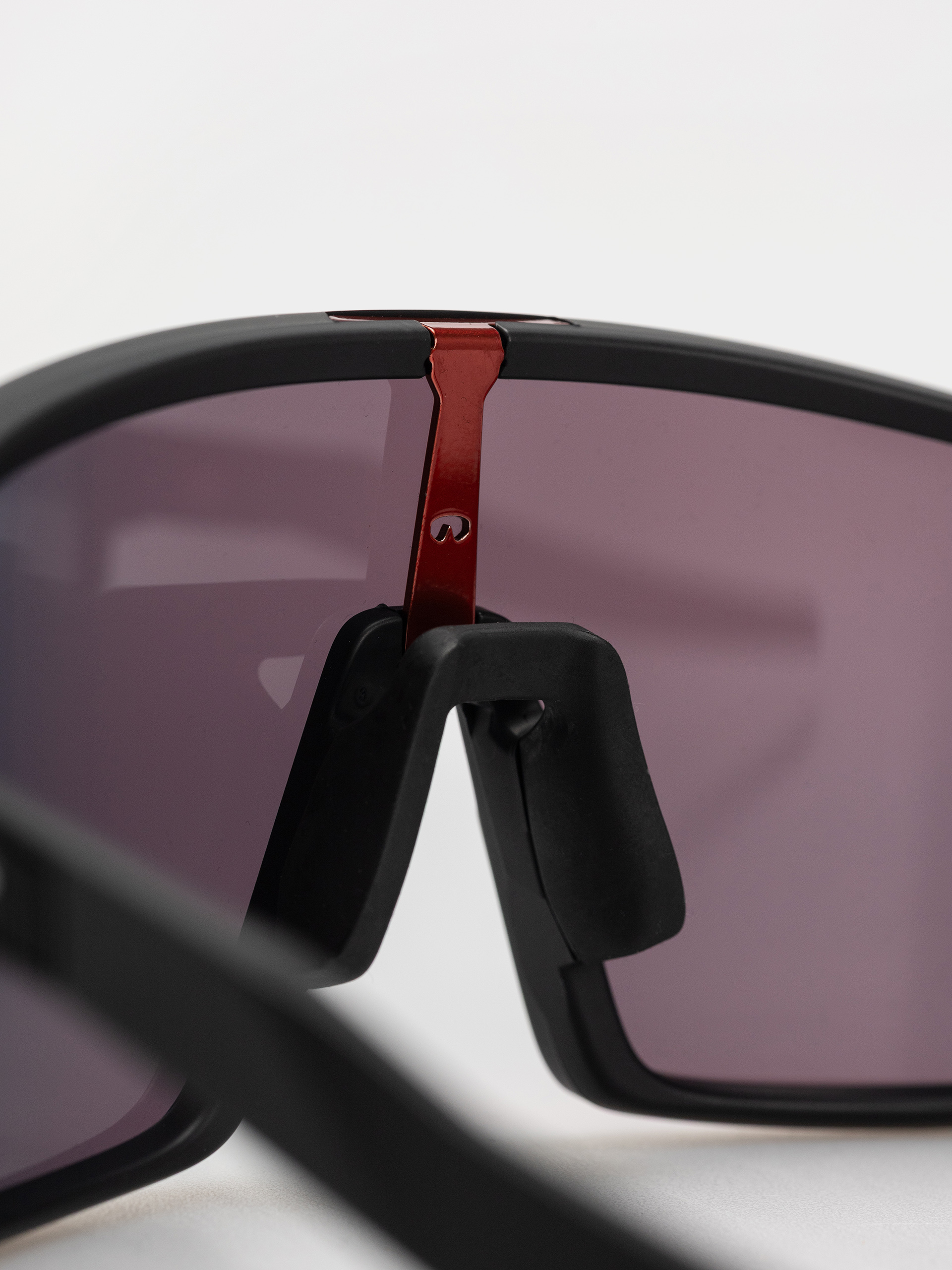 Napszemüvegek Oakley Sutro (matte black/prizm road)