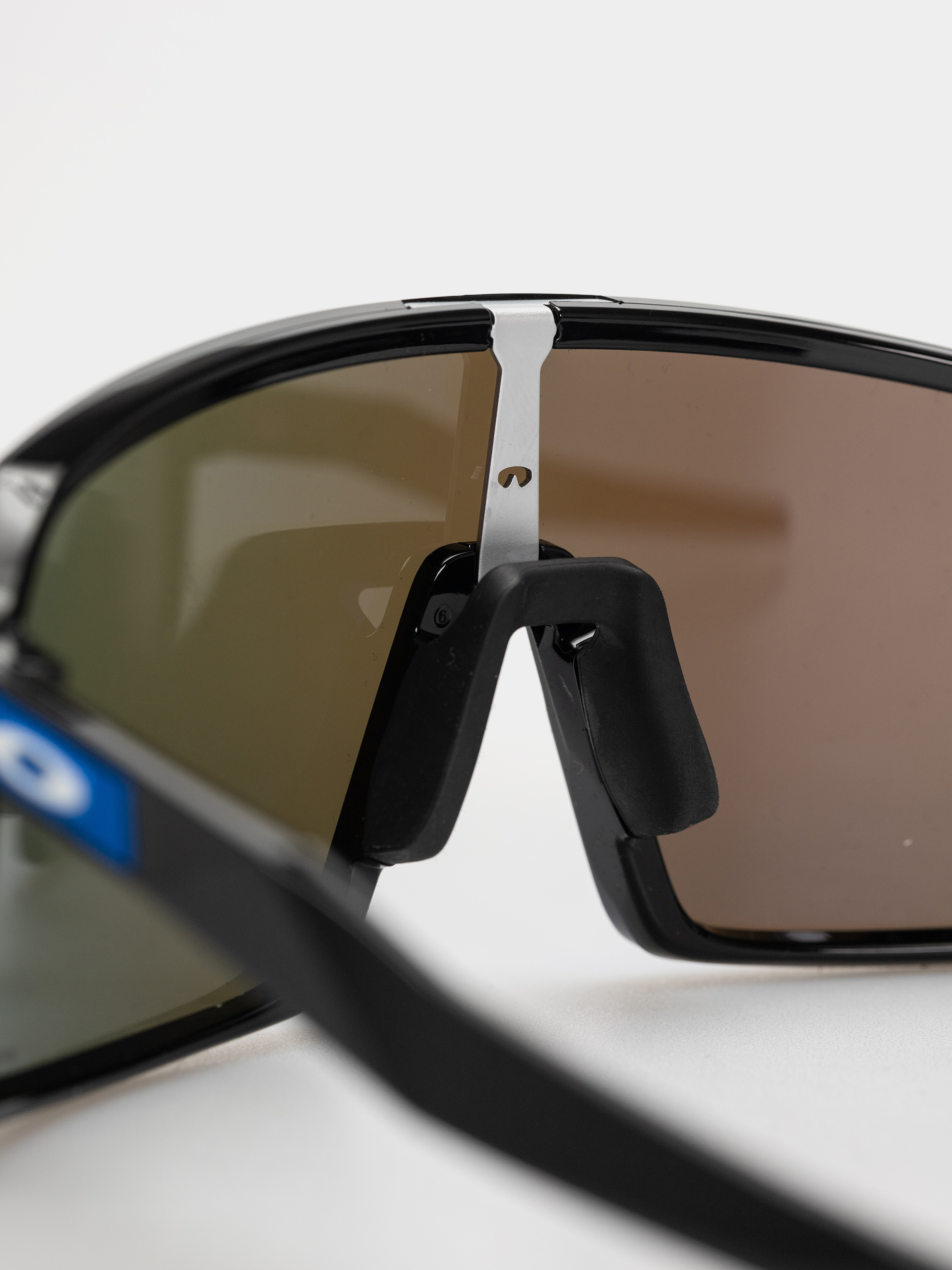 Napszemüvegek Oakley Sutro (polished black/prizm sapphire)