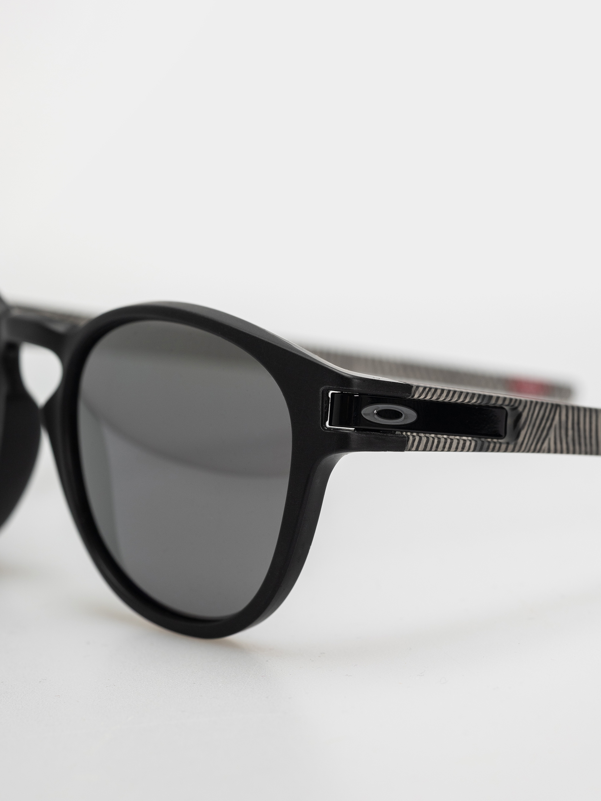 Oakley Latch Napszemüvegek (matte black/prizm black polar)