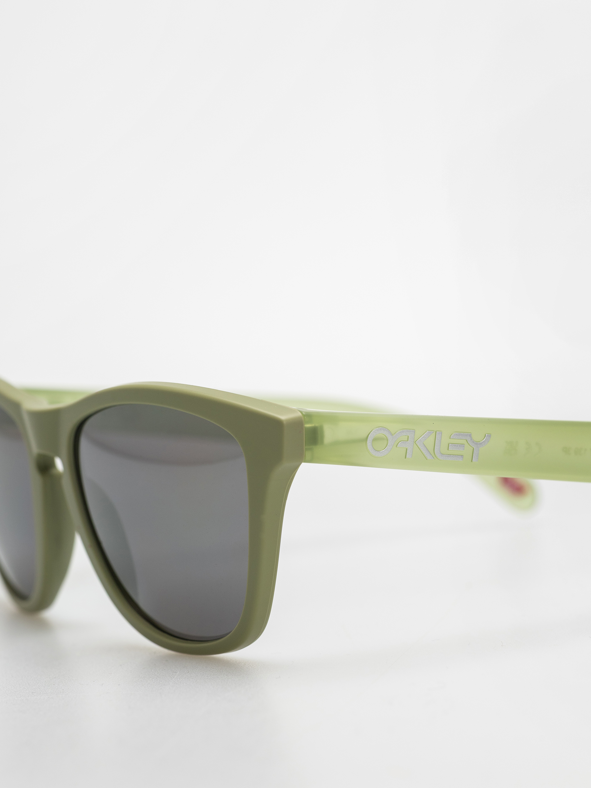 Napszemüvegek Oakley Frogskins (matte fern/prizm black polar)