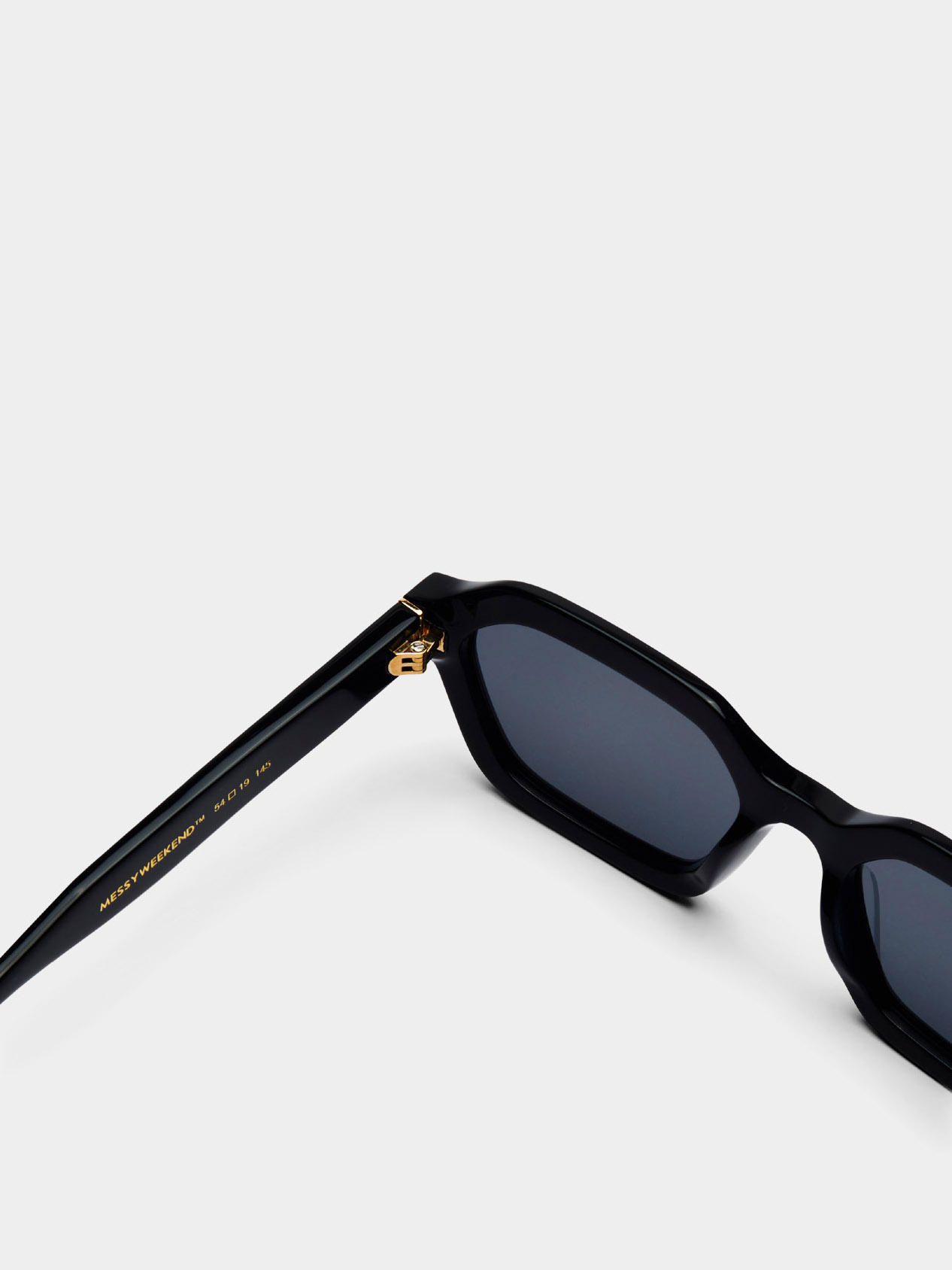 Napszemüvegek MessyWeekend Anthony (black/grey)