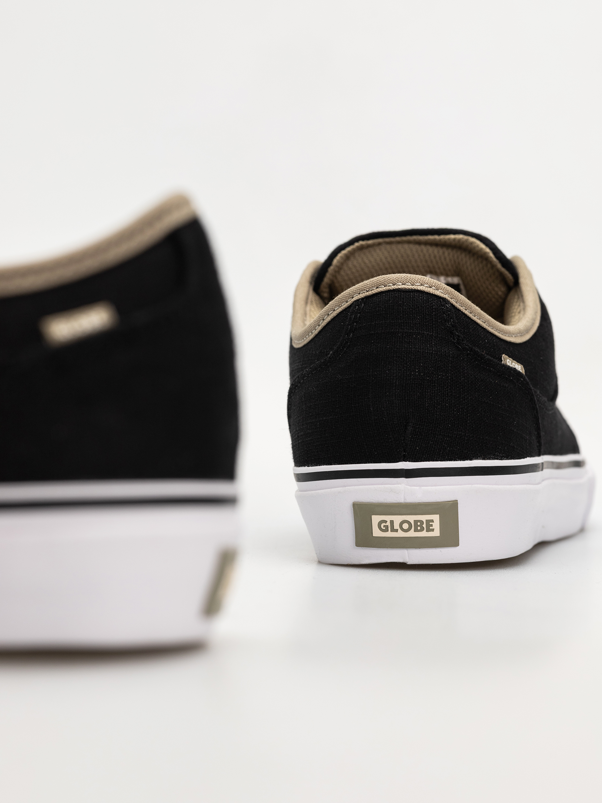 Cipők Globe Mahalo (black/stone)