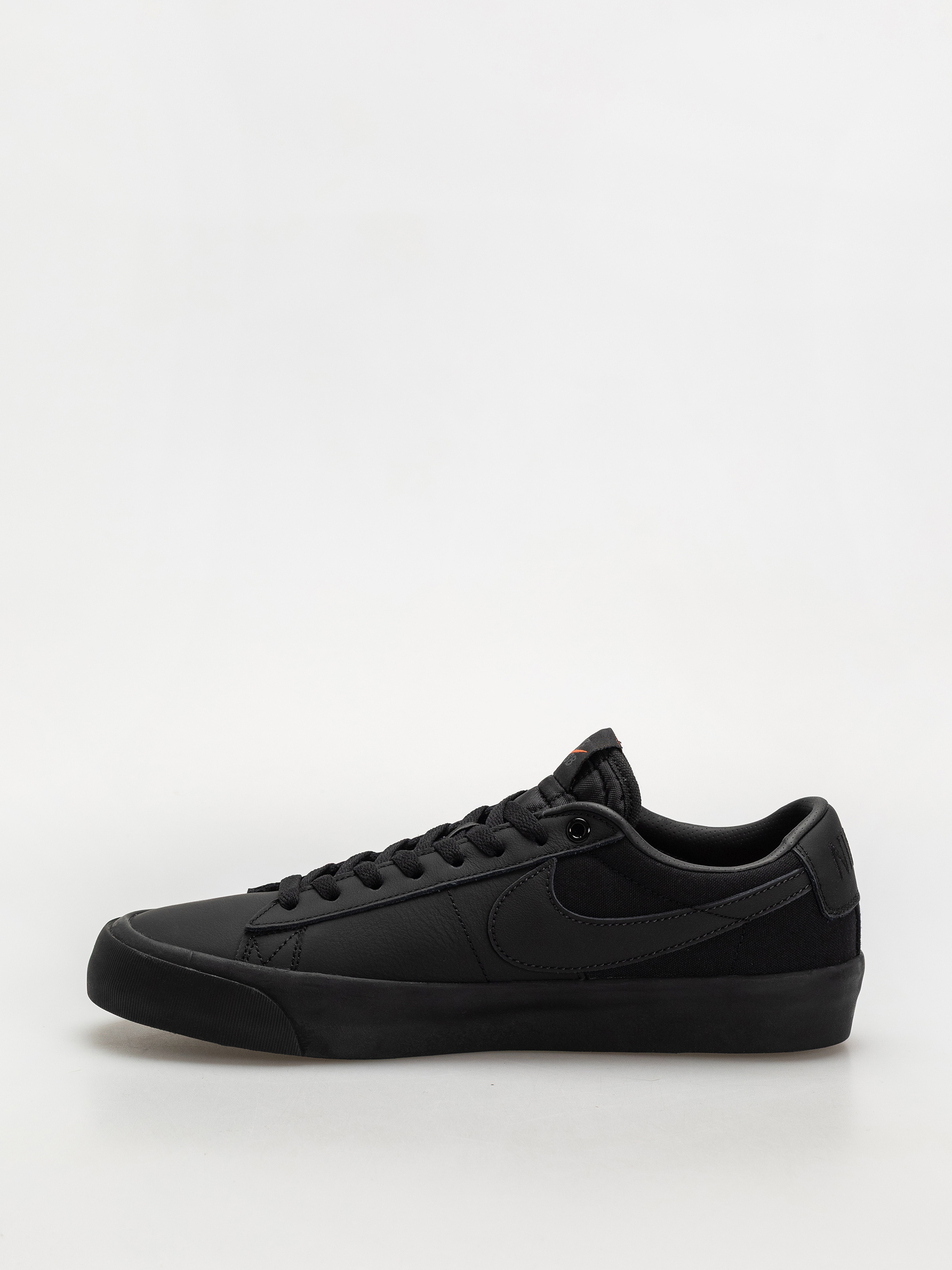 Cipők Nike SB Zoom Blazer Low Pro GT ISO (black/black black black)