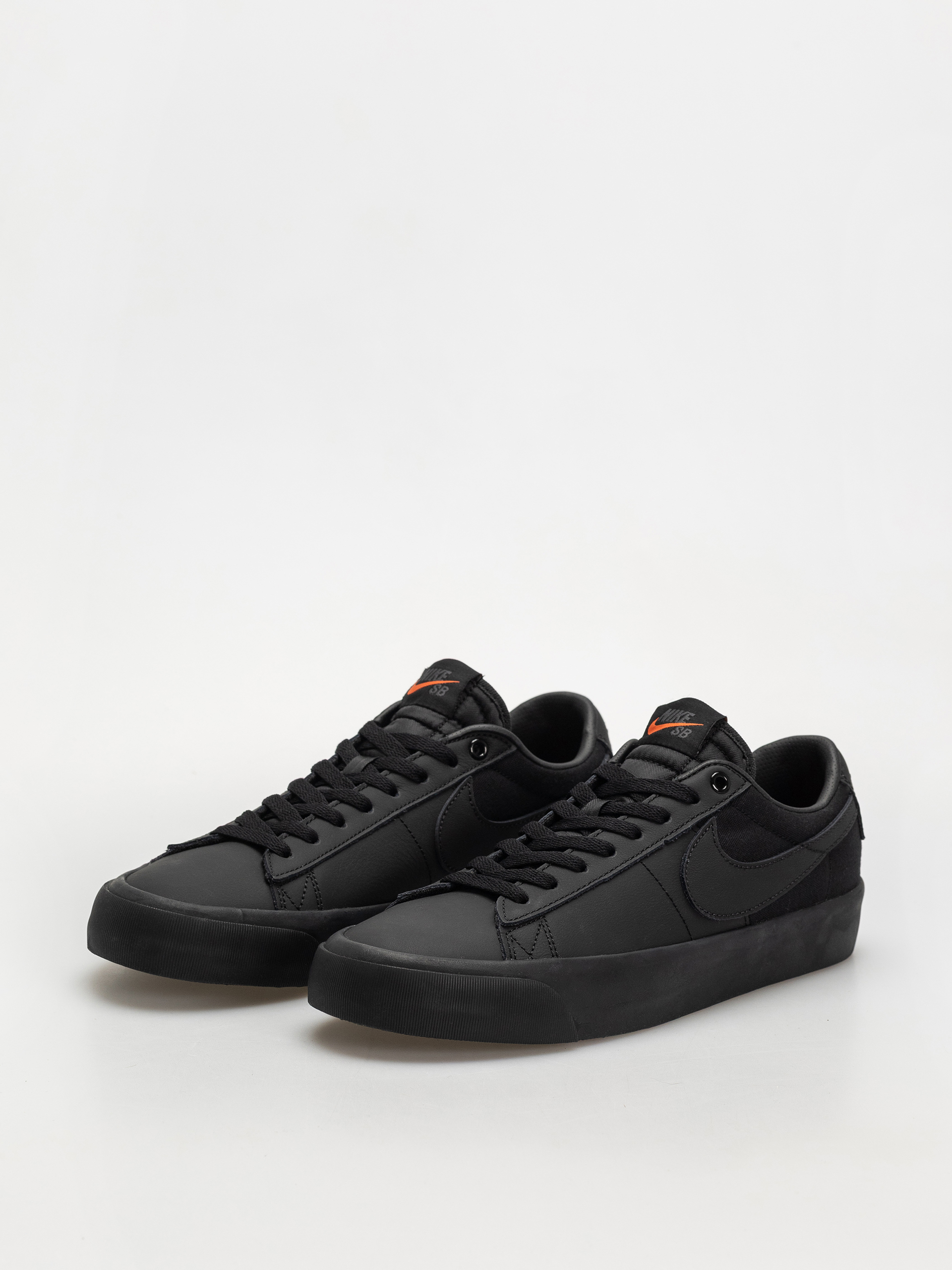 Cipők Nike SB Zoom Blazer Low Pro GT ISO (black/black black black)