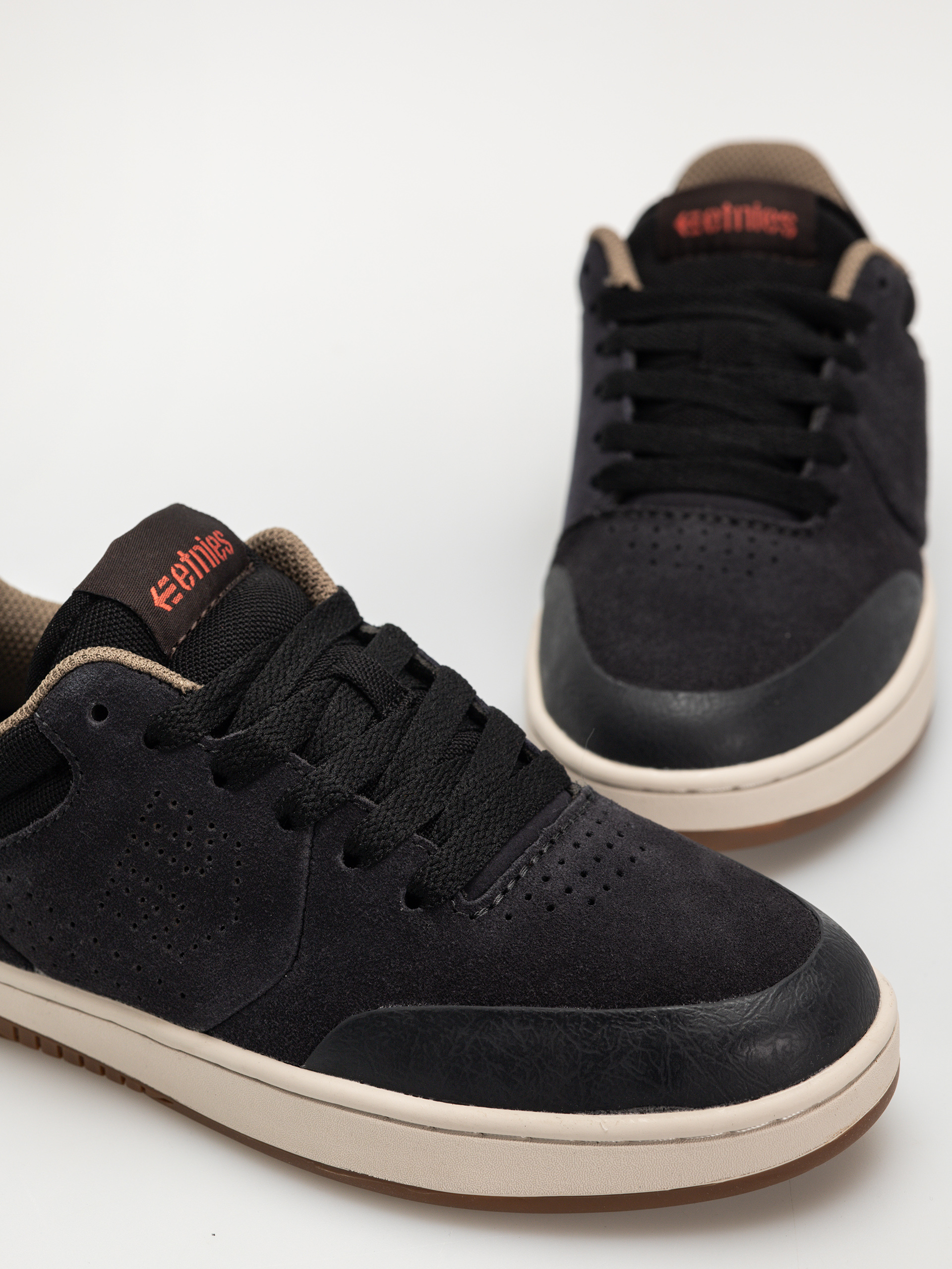 Cipők Etnies Marana (dark grey/black/red)