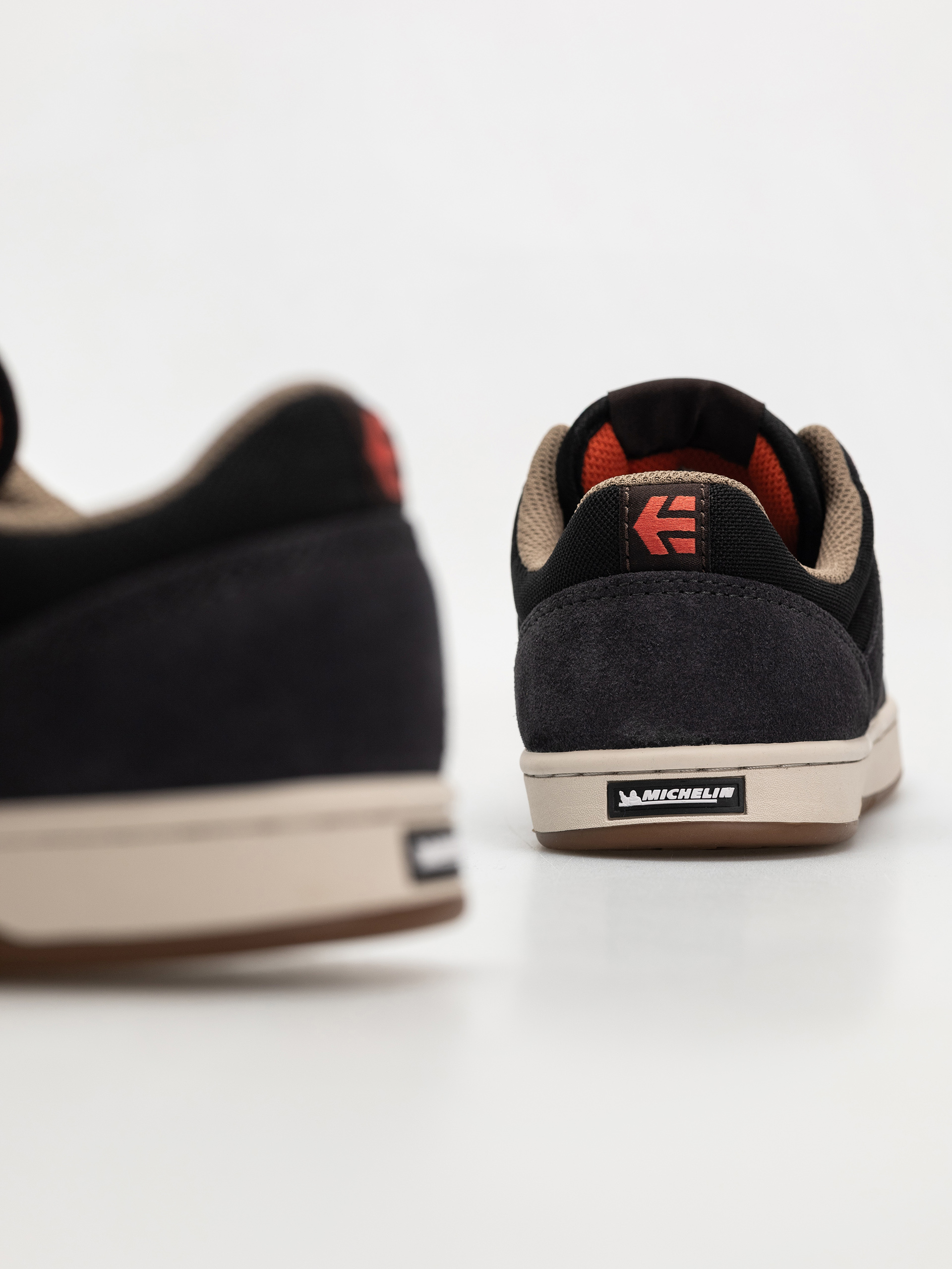 Cipők Etnies Marana (dark grey/black/red)