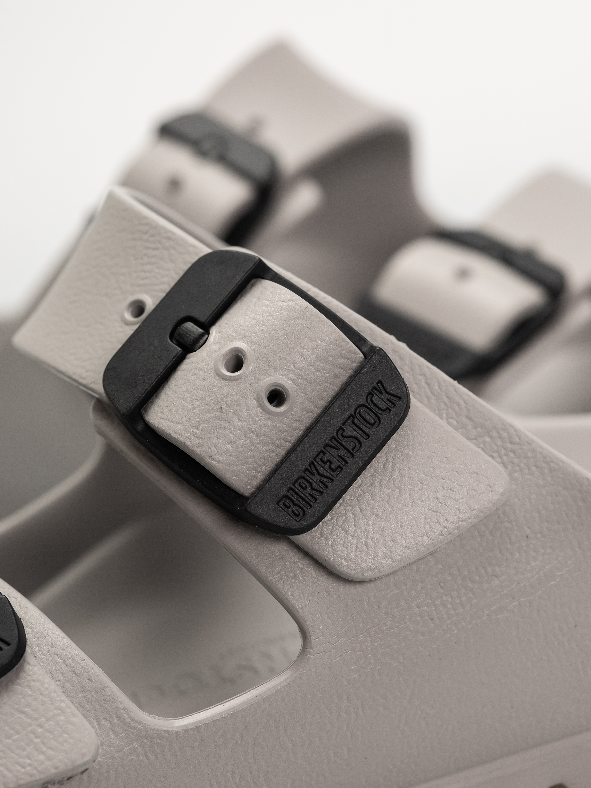 Birkenstock Arizona Stealth Buckle EVA Narrow Wmn Flip-flop papucsok (stone coin/black)