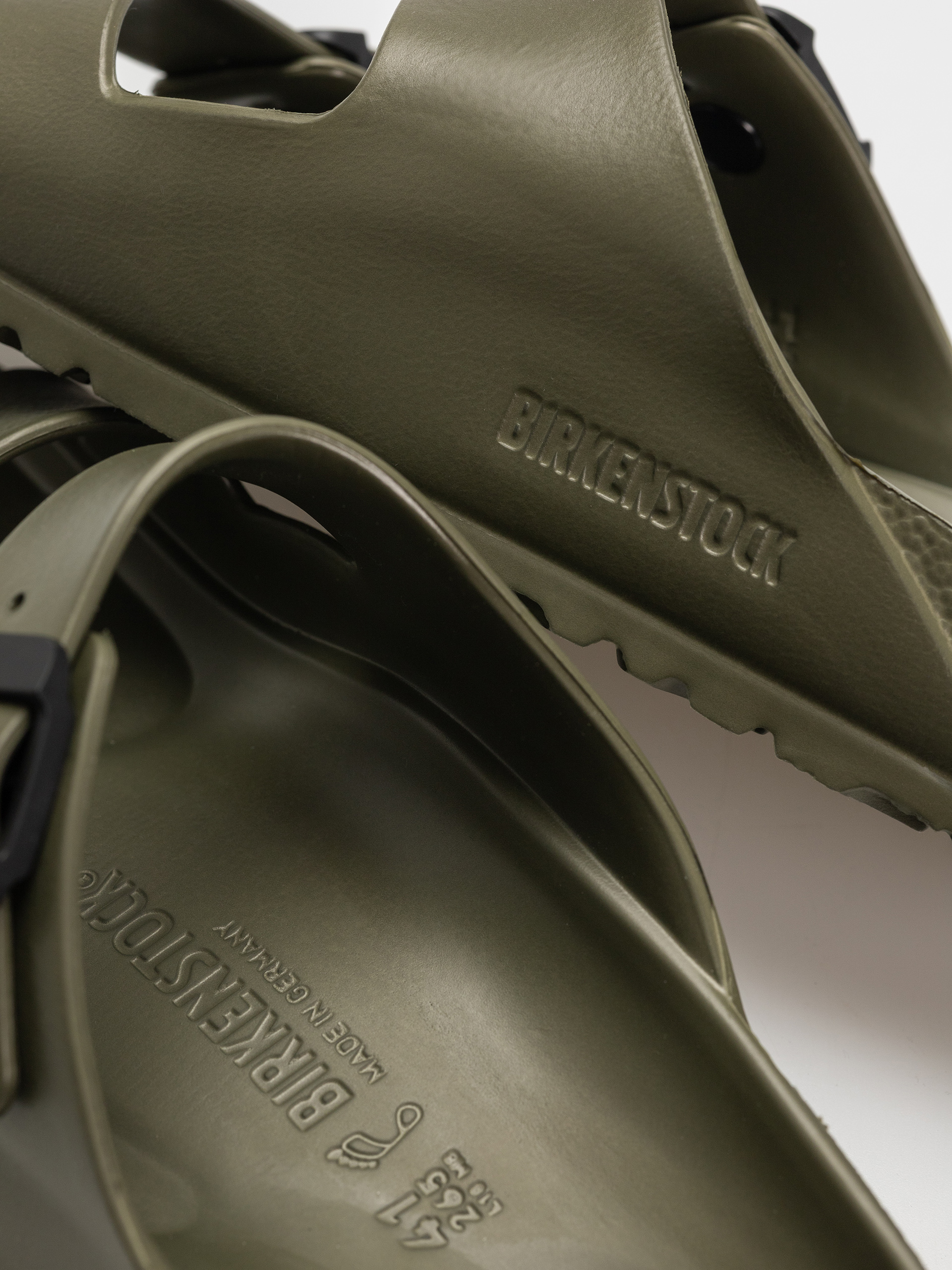 Birkenstock Arizona Stealth Buckle EVA Regular Flip-flop papucsok (khaki/black)