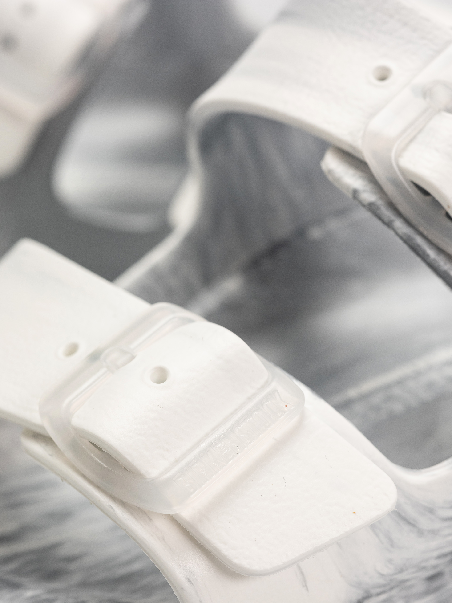 Flip-flop papucsok Birkenstock Arizona EVA Narrow Wmn (metallic silver multi)