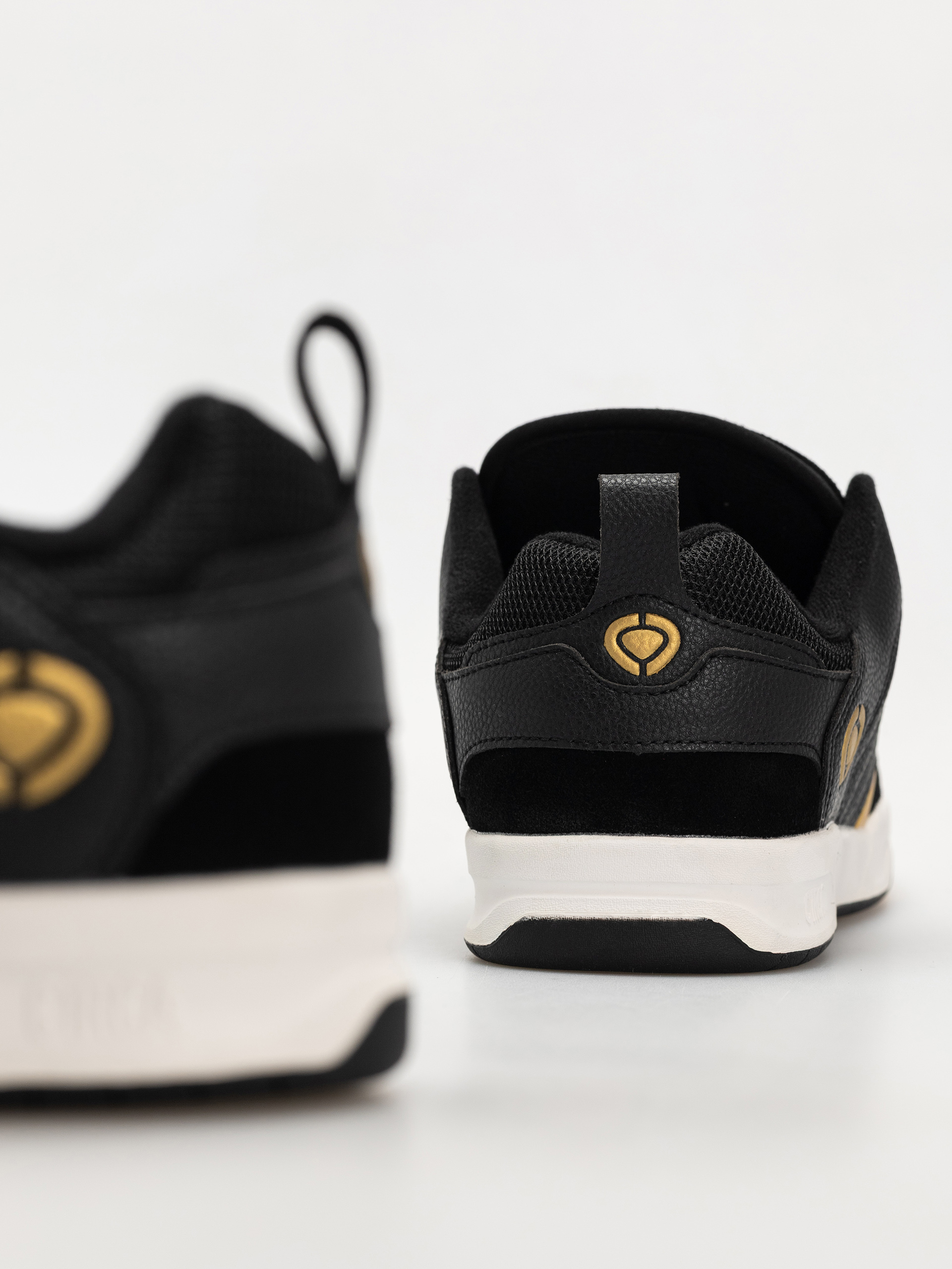 Cipők Circa CX201R (black/gold)