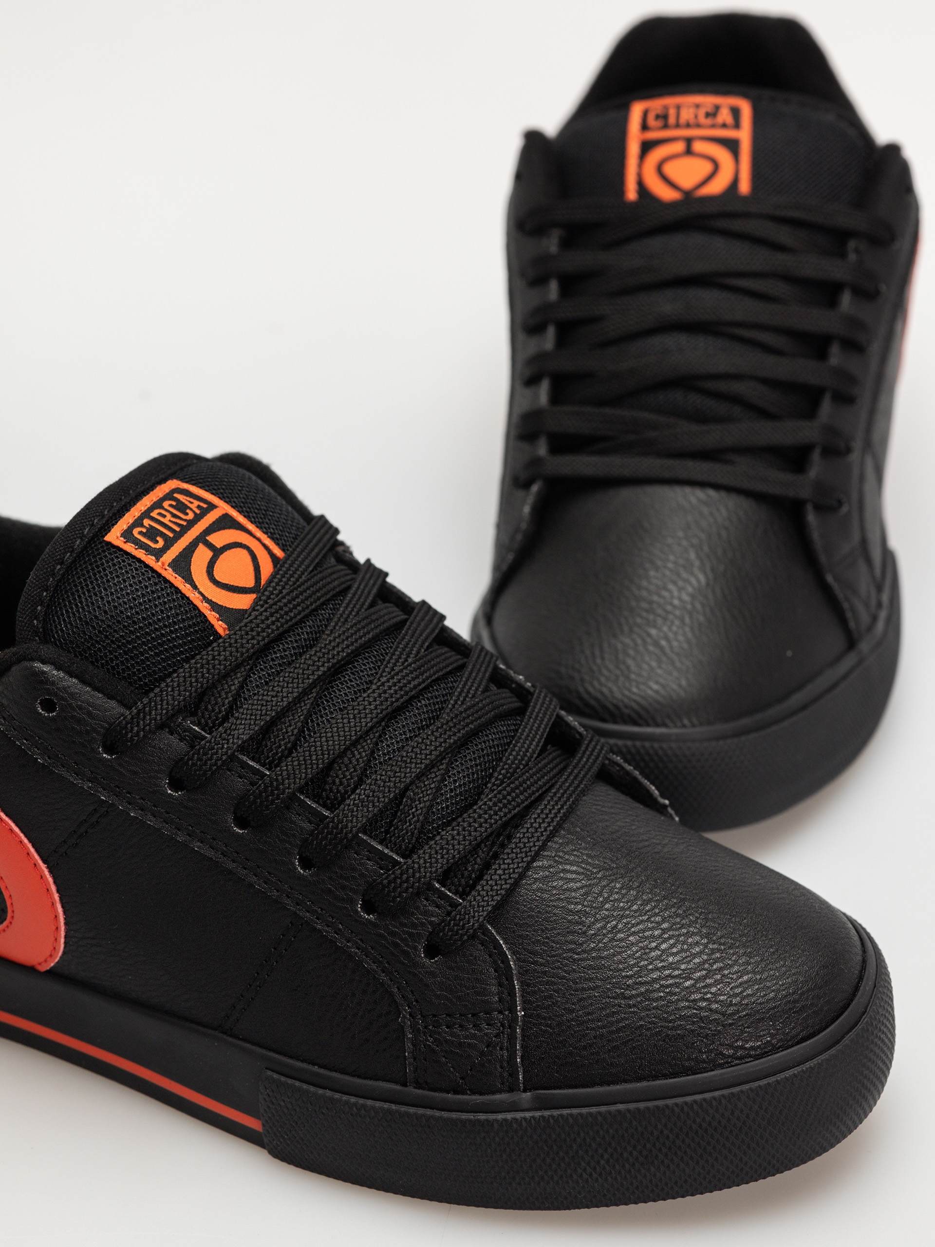 Cipők Circa 211 Vulc (black/rubicondo)