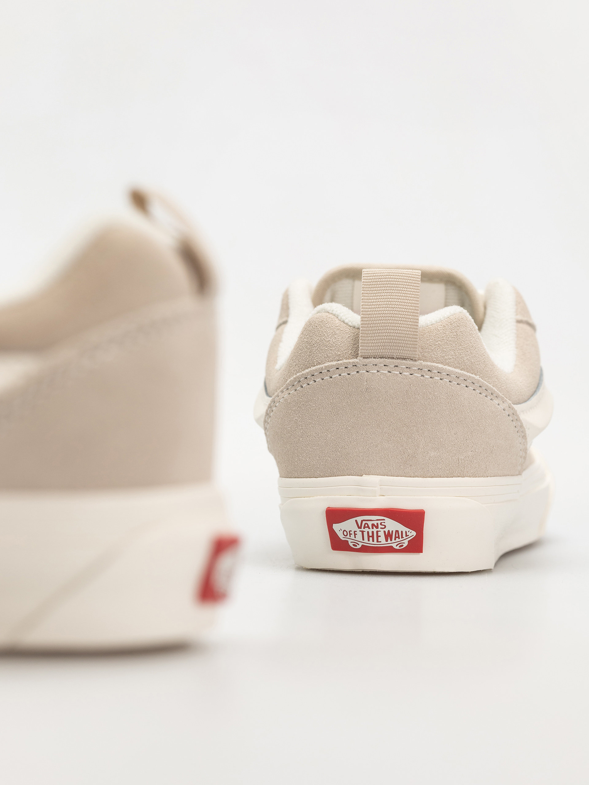 Cipők Vans Knu Skool (oatmeal/marshmallow)