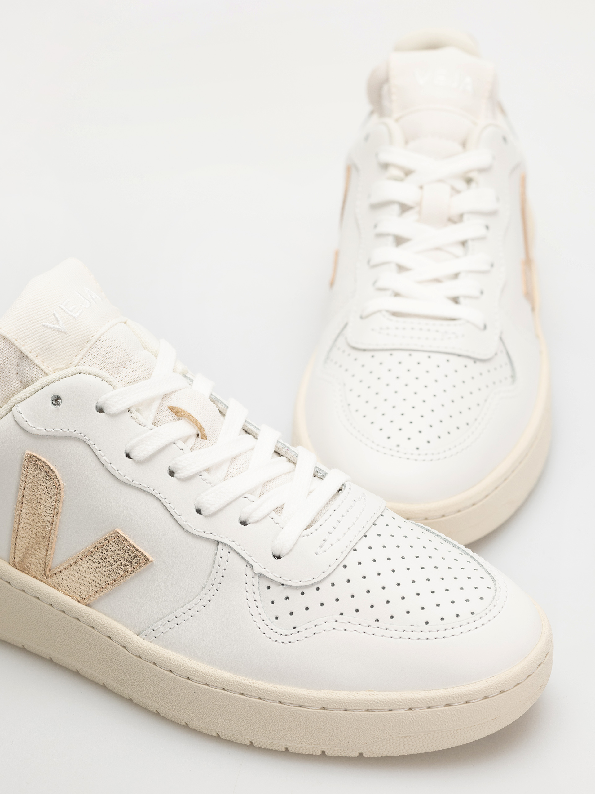 Veja V-10 Cipők Wmn (extra white platine)