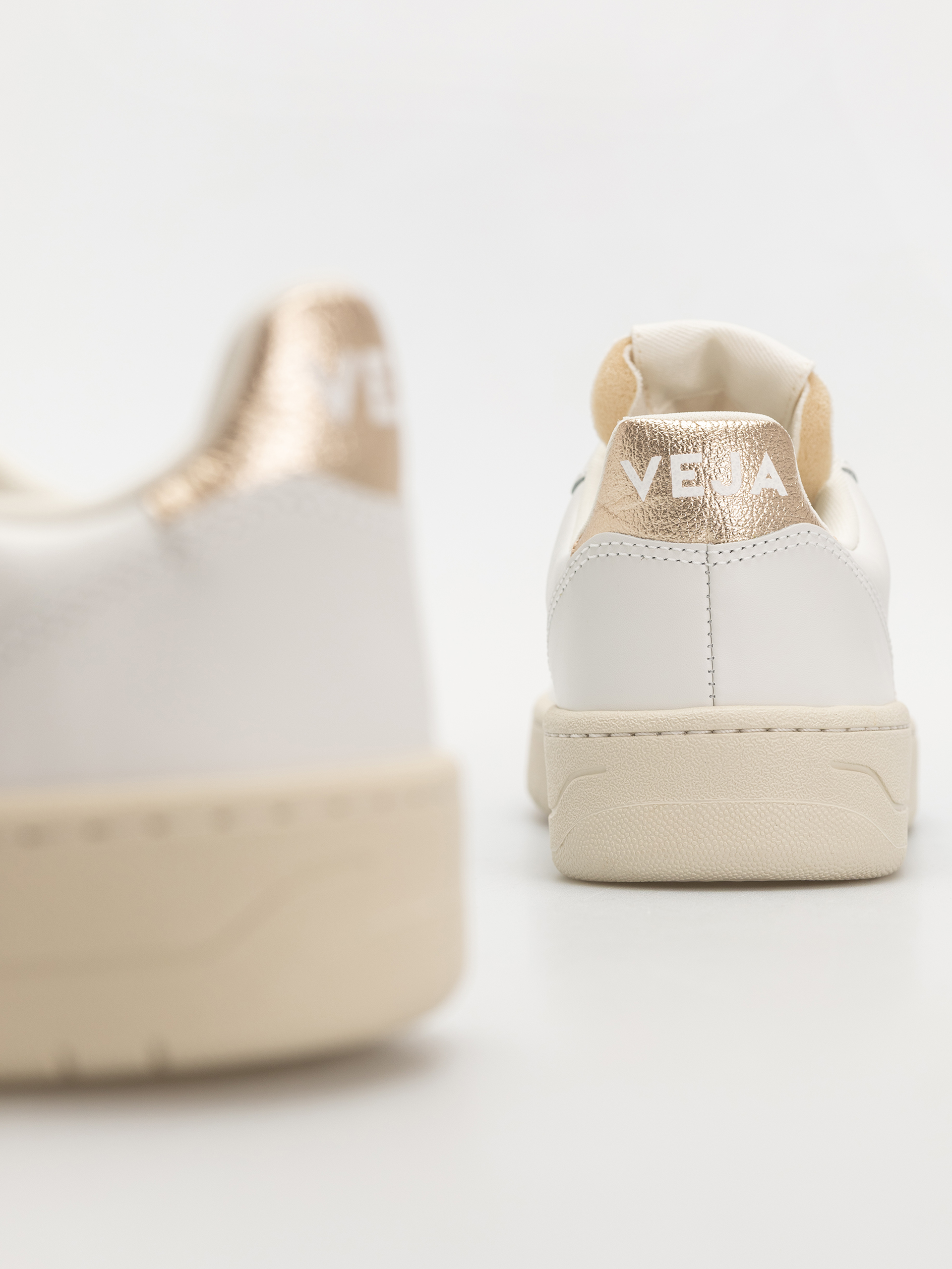 Veja V-10 Cipők Wmn (extra white platine)