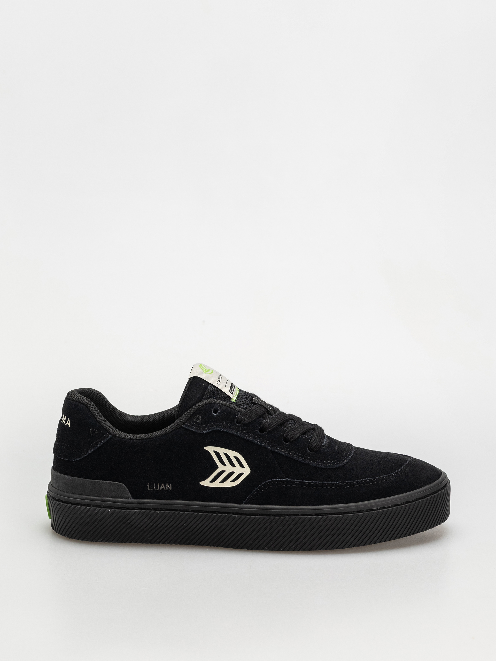 Cariuma Luan Pro Cipu0151k (all black suede ivory logo)