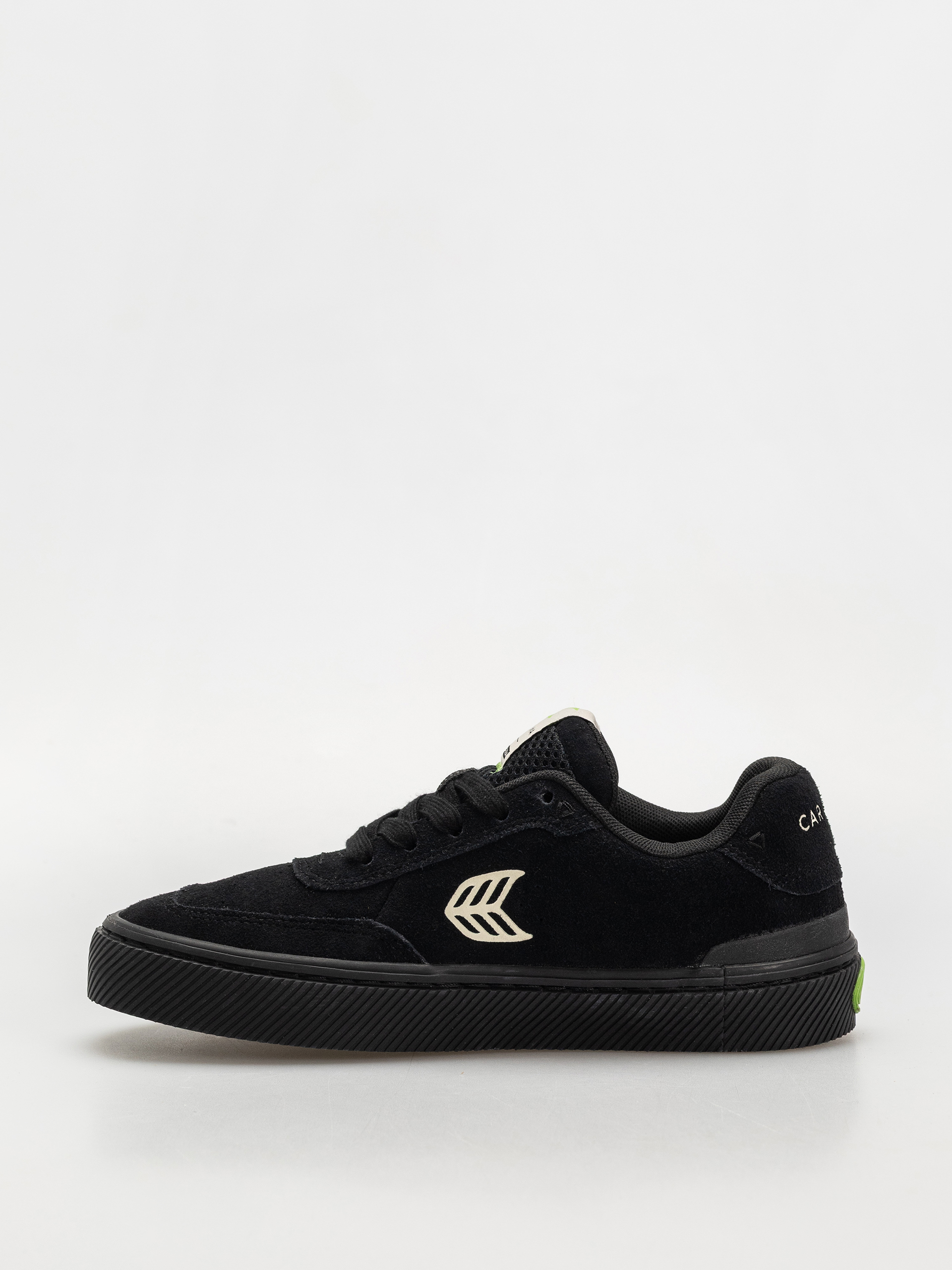 Cariuma Luan Pro Cipők Wmn (all black suede ivory logo)