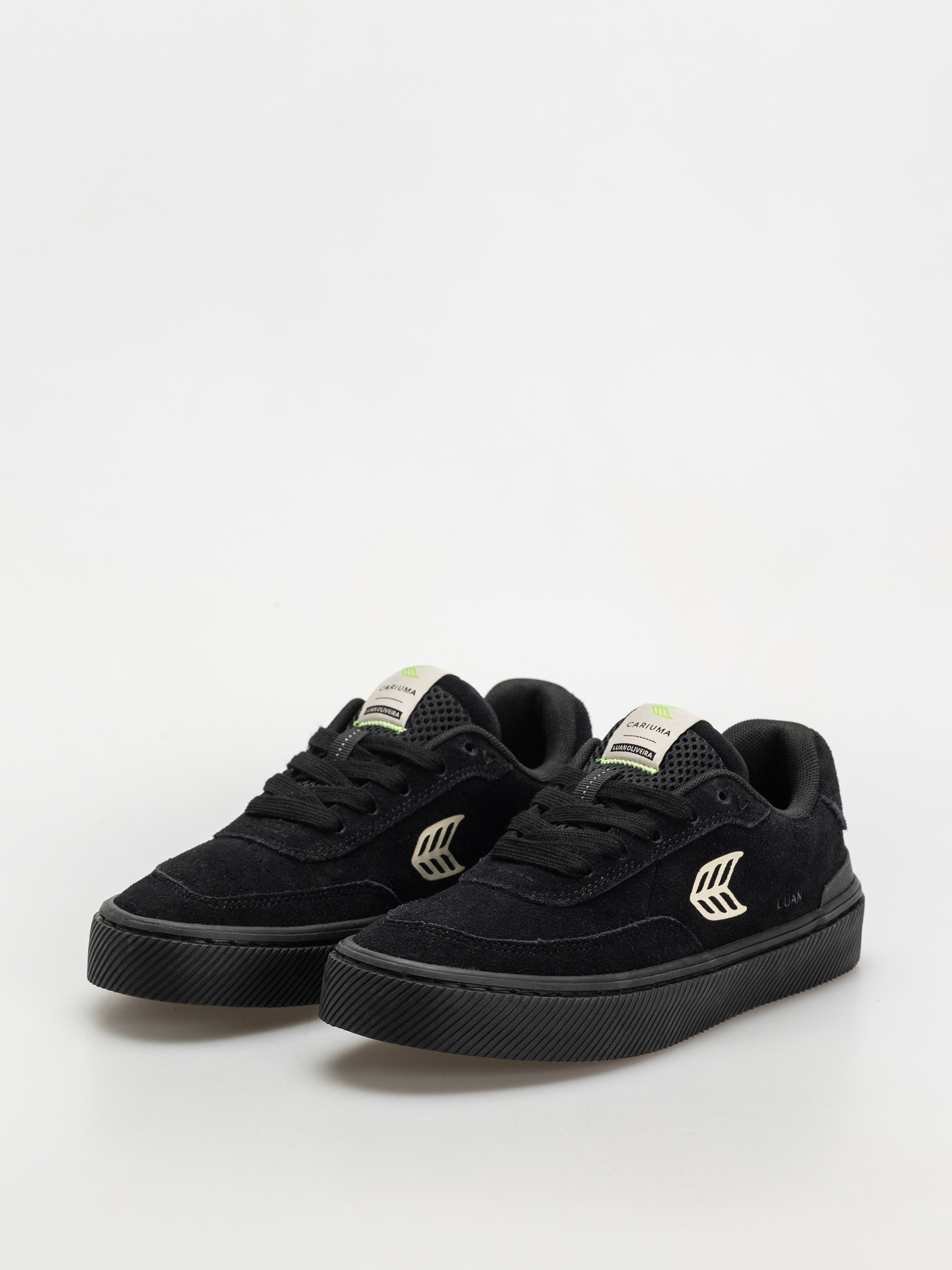 Cariuma Luan Pro Cipők Wmn (all black suede ivory logo)