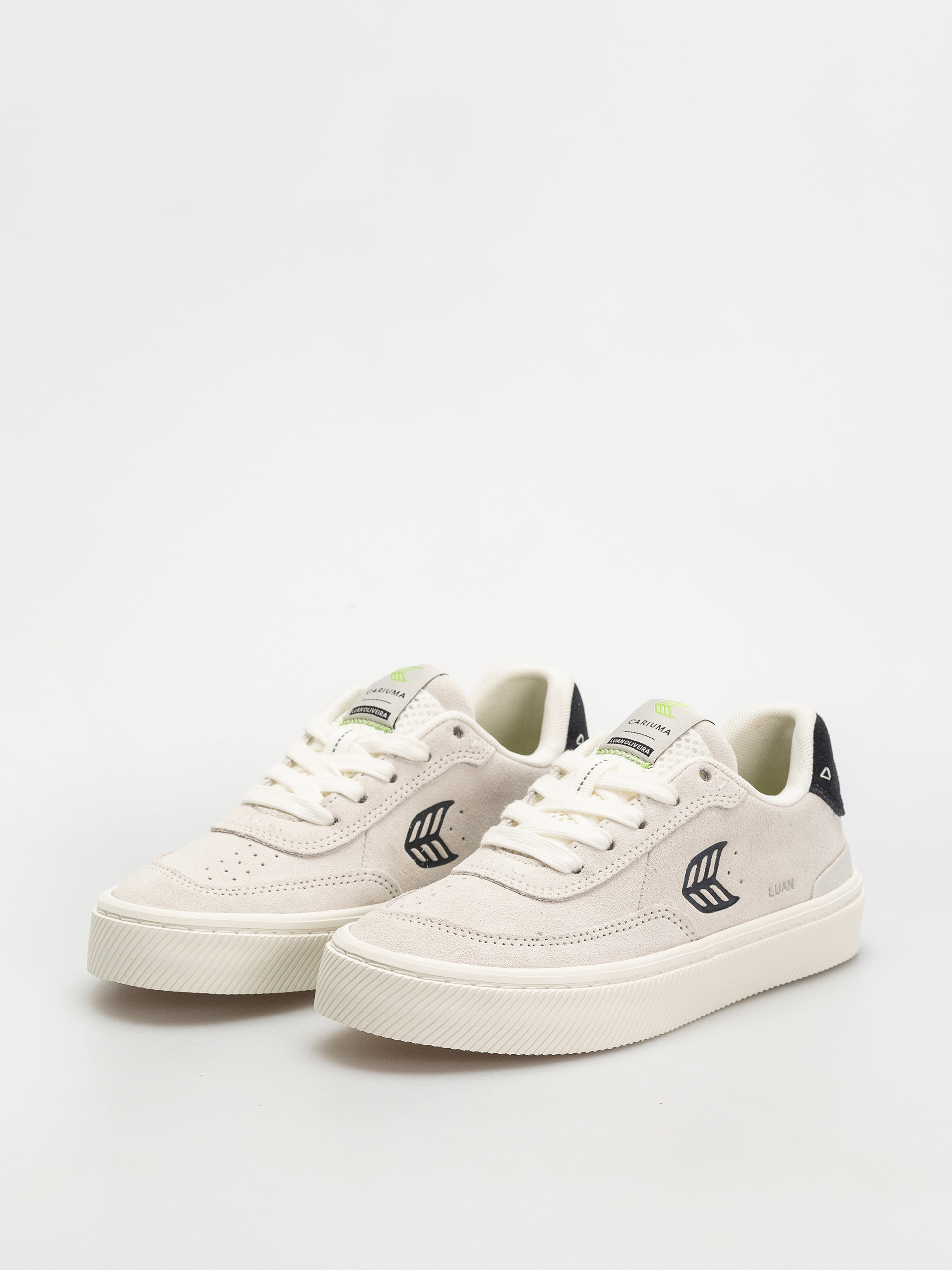 Cariuma Luan Pro Cipők Wmn (smoke white suede black logo)