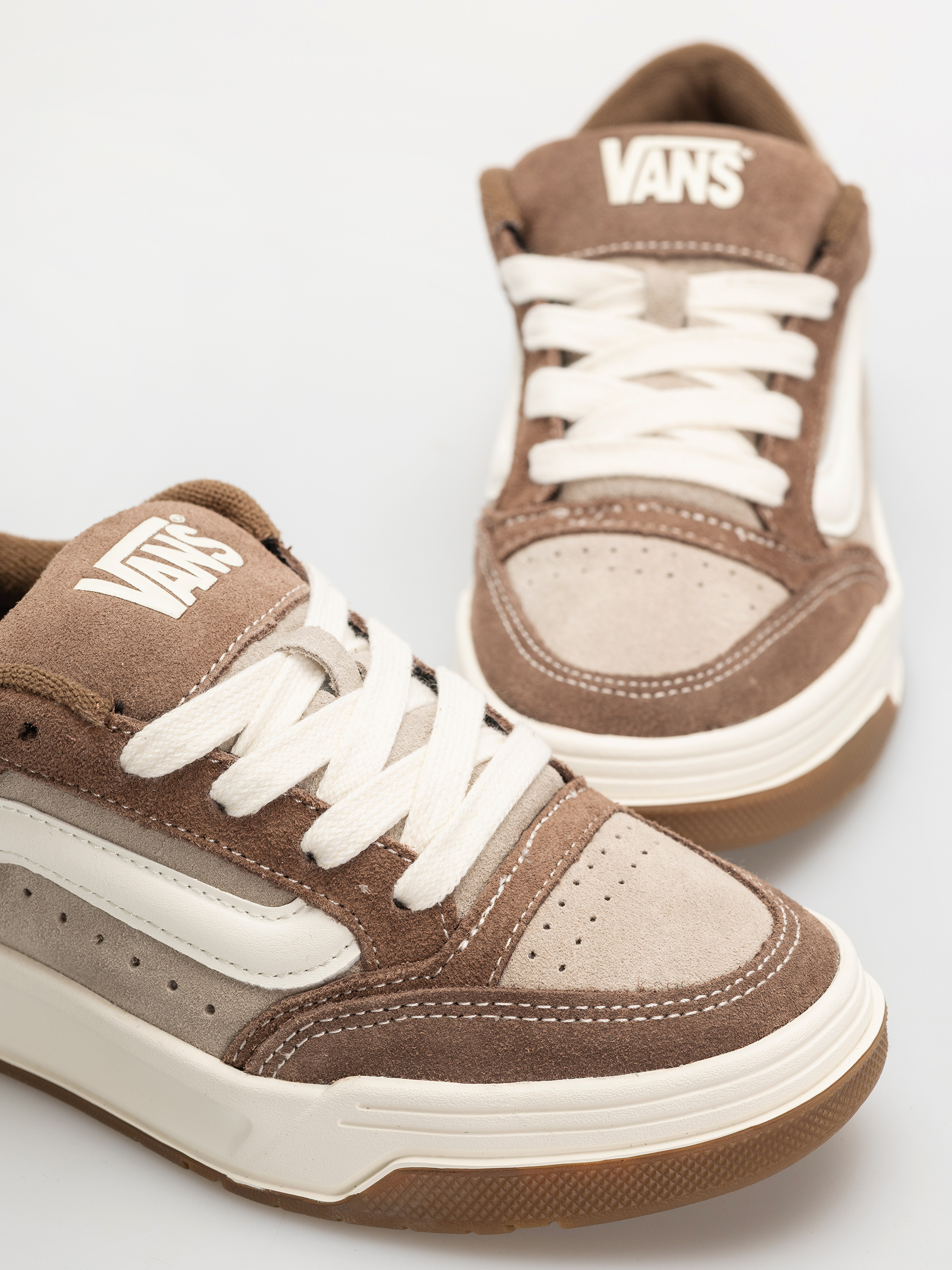 Vans Hylane Cipők (taupe)