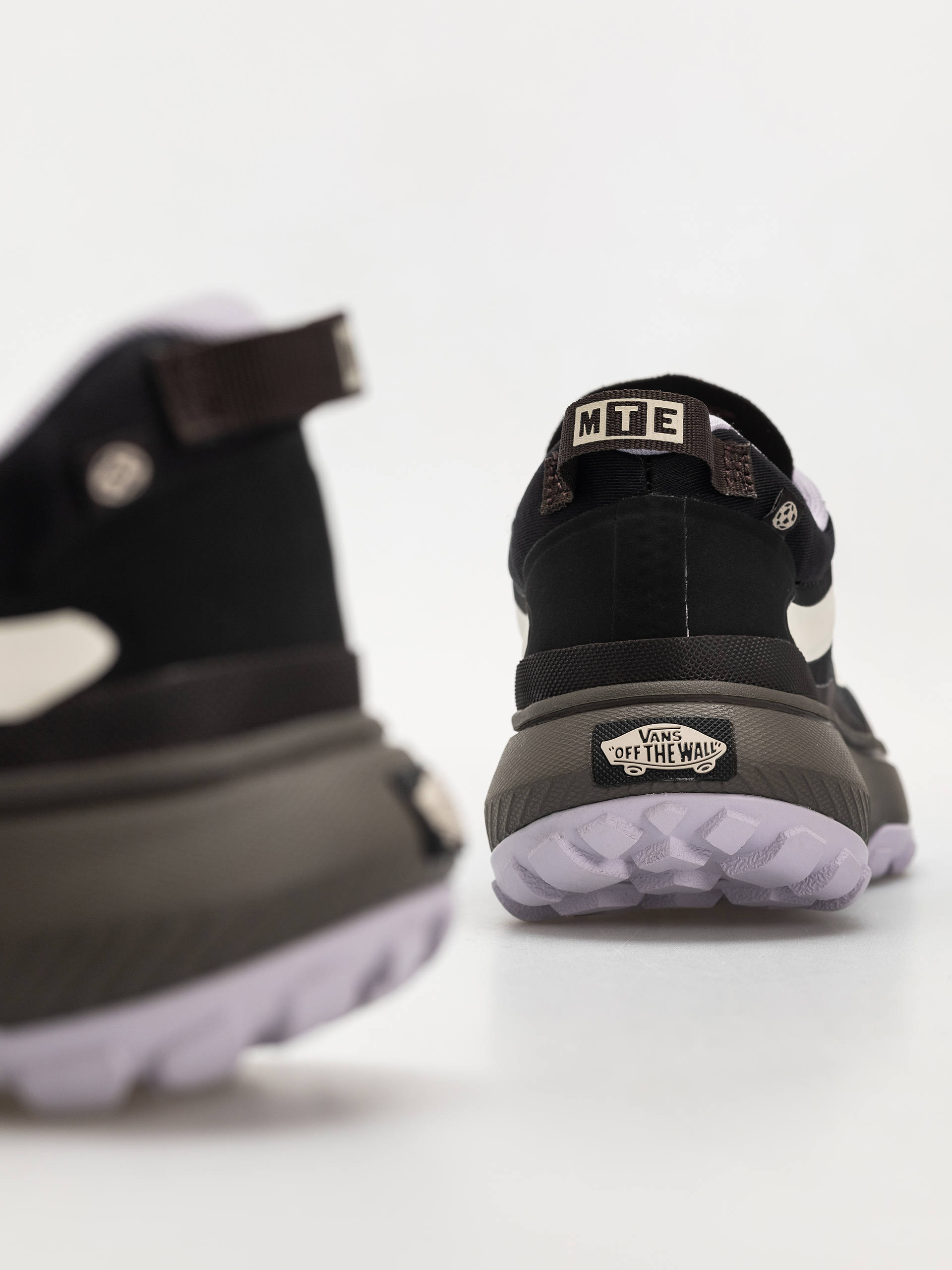 Vans Mte Crosspath Cipők (lilac ash)