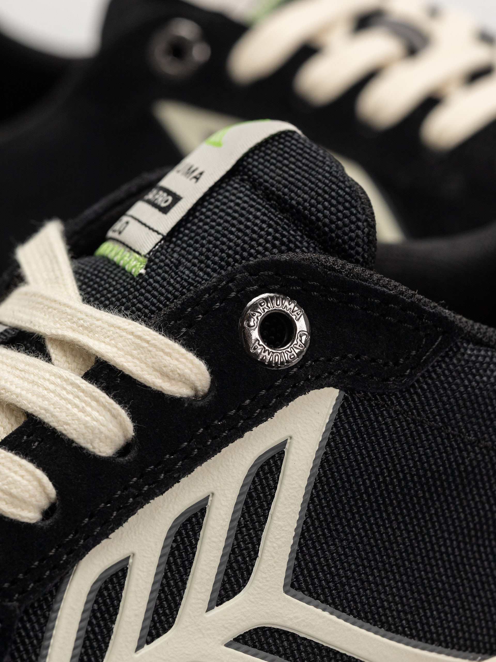 Cariuma Catiba Pro 2.0 Cipők (black suede and cordura ivory logo)