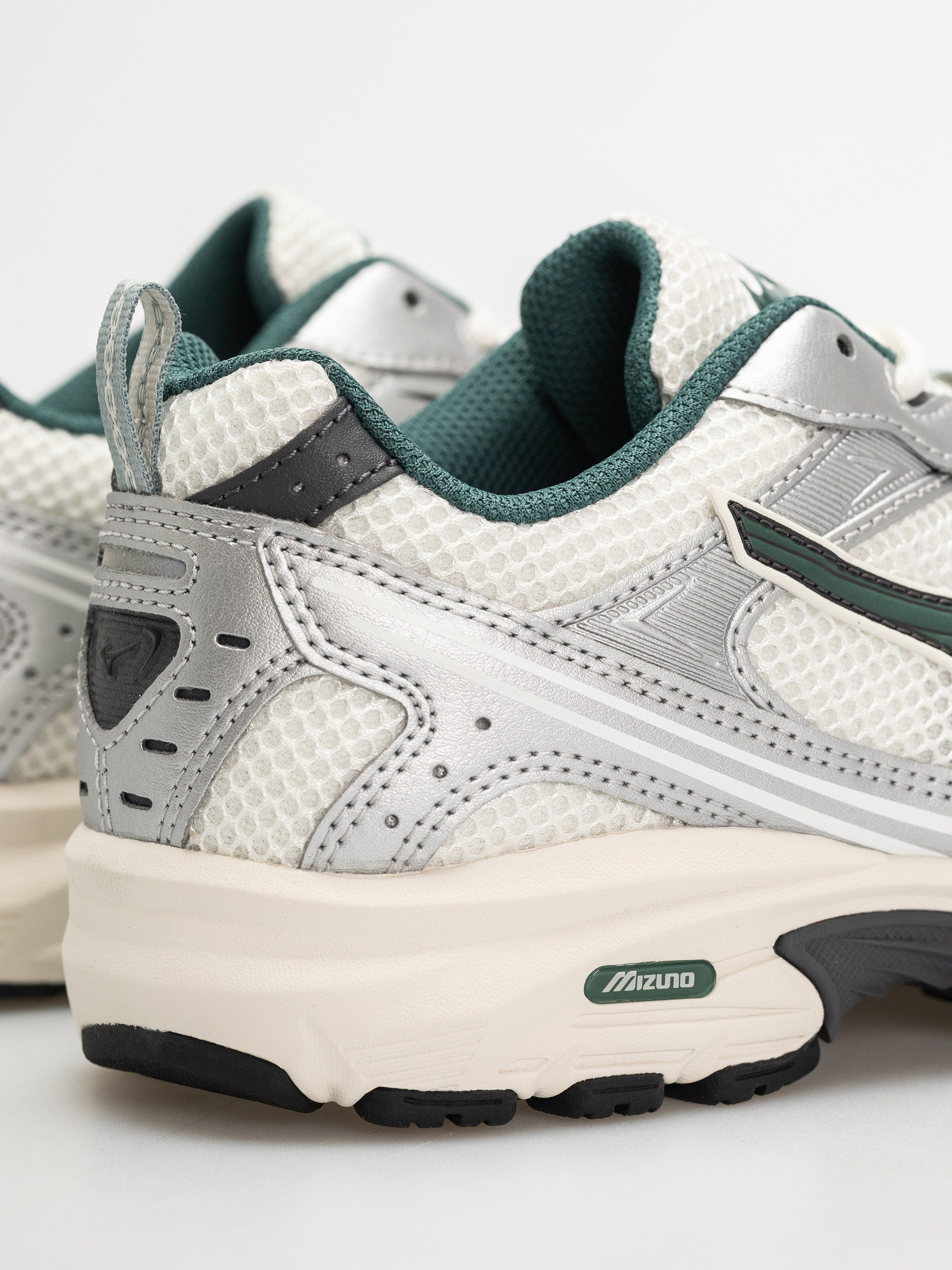 Mizuno MXR Cipők (snow white/bistro green/silver)