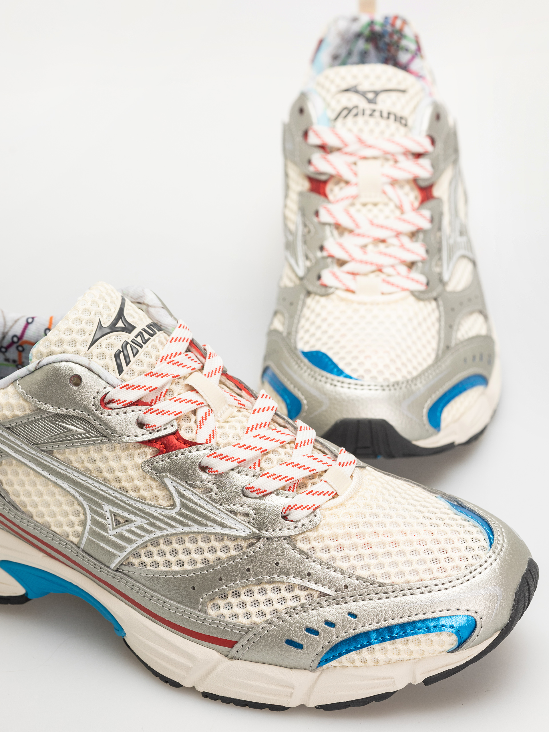 Mizuno MXR Cipők (pristine/high risk red/blue pace)