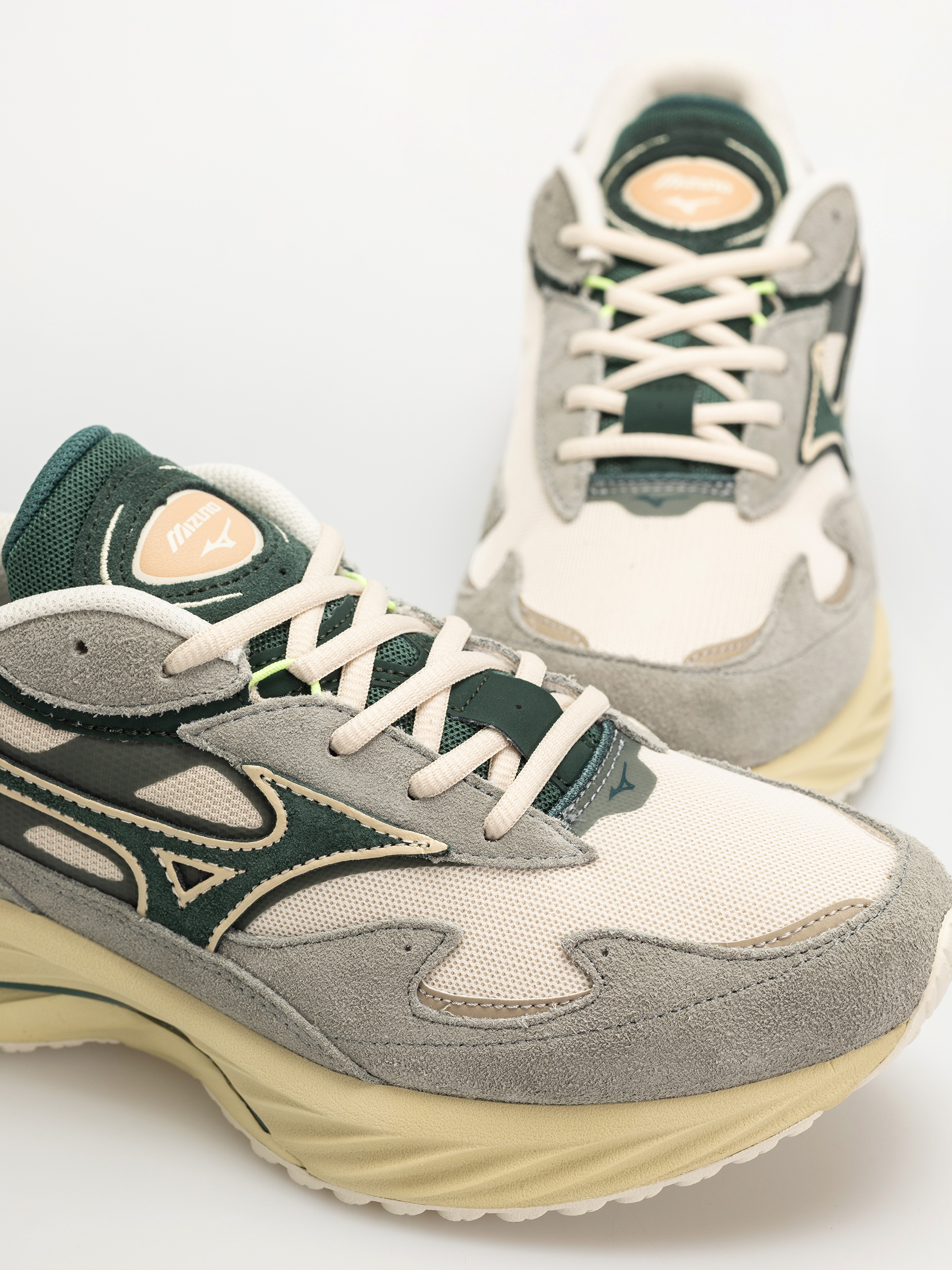 Mizuno Wave Rider Beta Cipők (shadow/pine grove/summer sand)