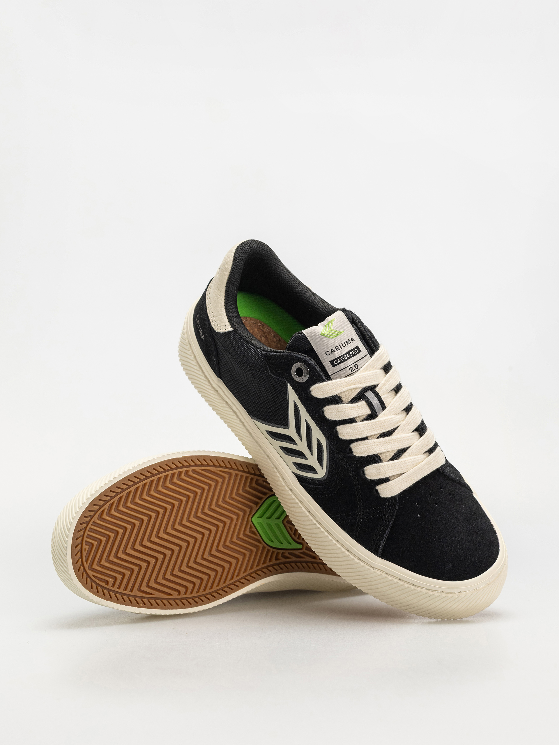 Cariuma Catiba Pro 2.0 Cipők Wmn (black suede and cordura ivory logo)