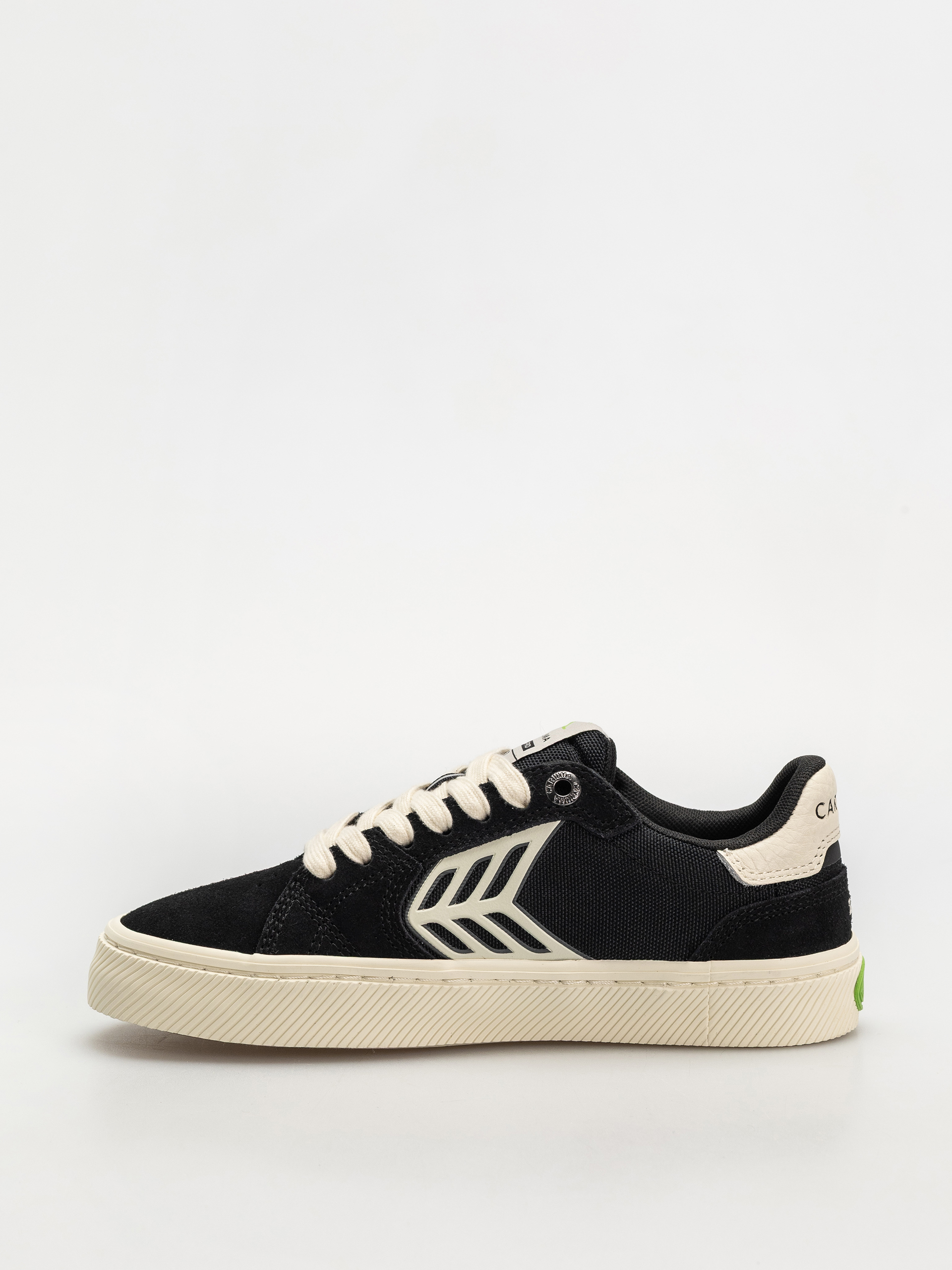 Cariuma Catiba Pro 2.0 Cipők Wmn (black suede and cordura ivory logo)