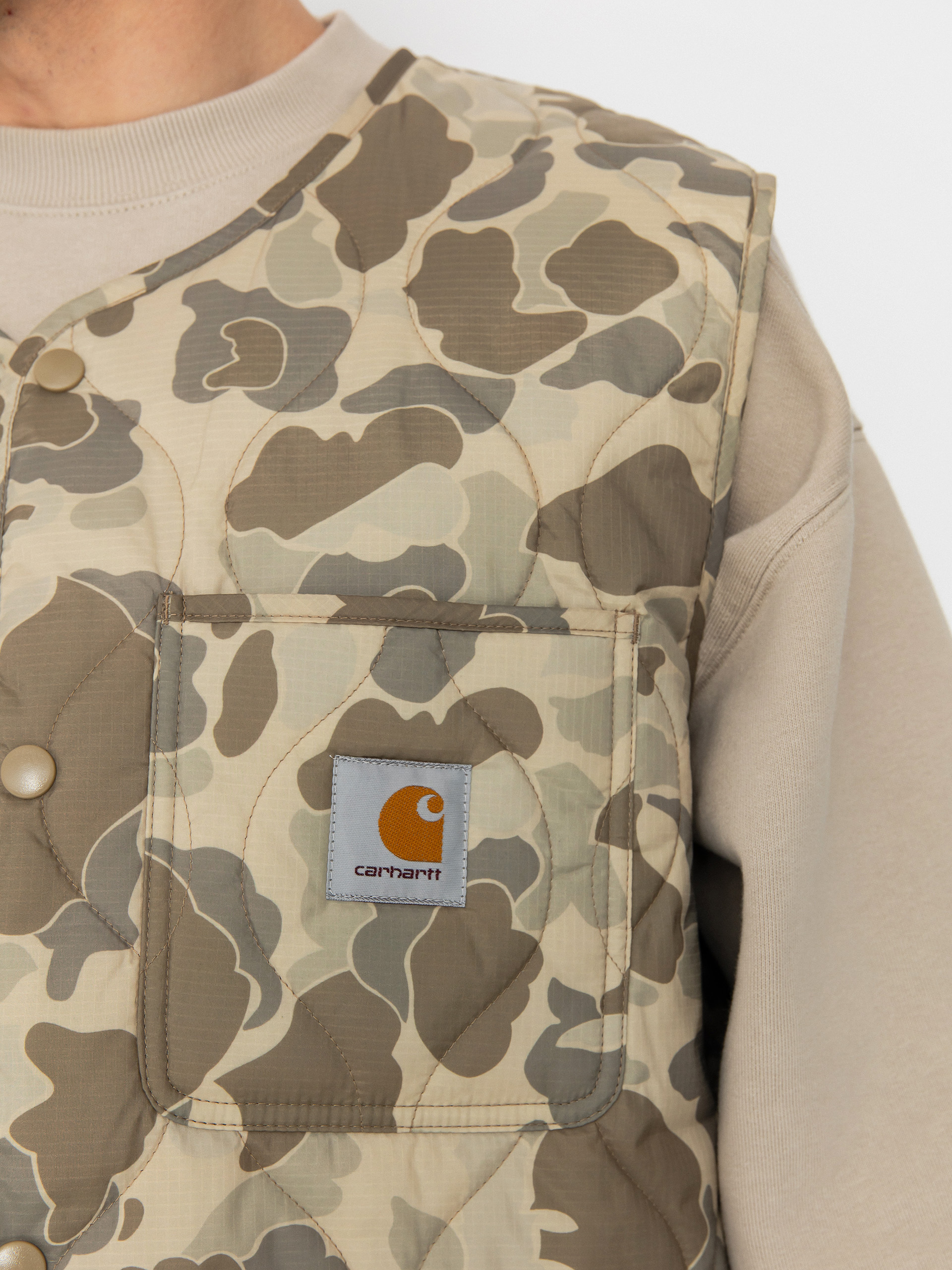 Carhartt WIP Skyton Mellény (camo duck/desert)