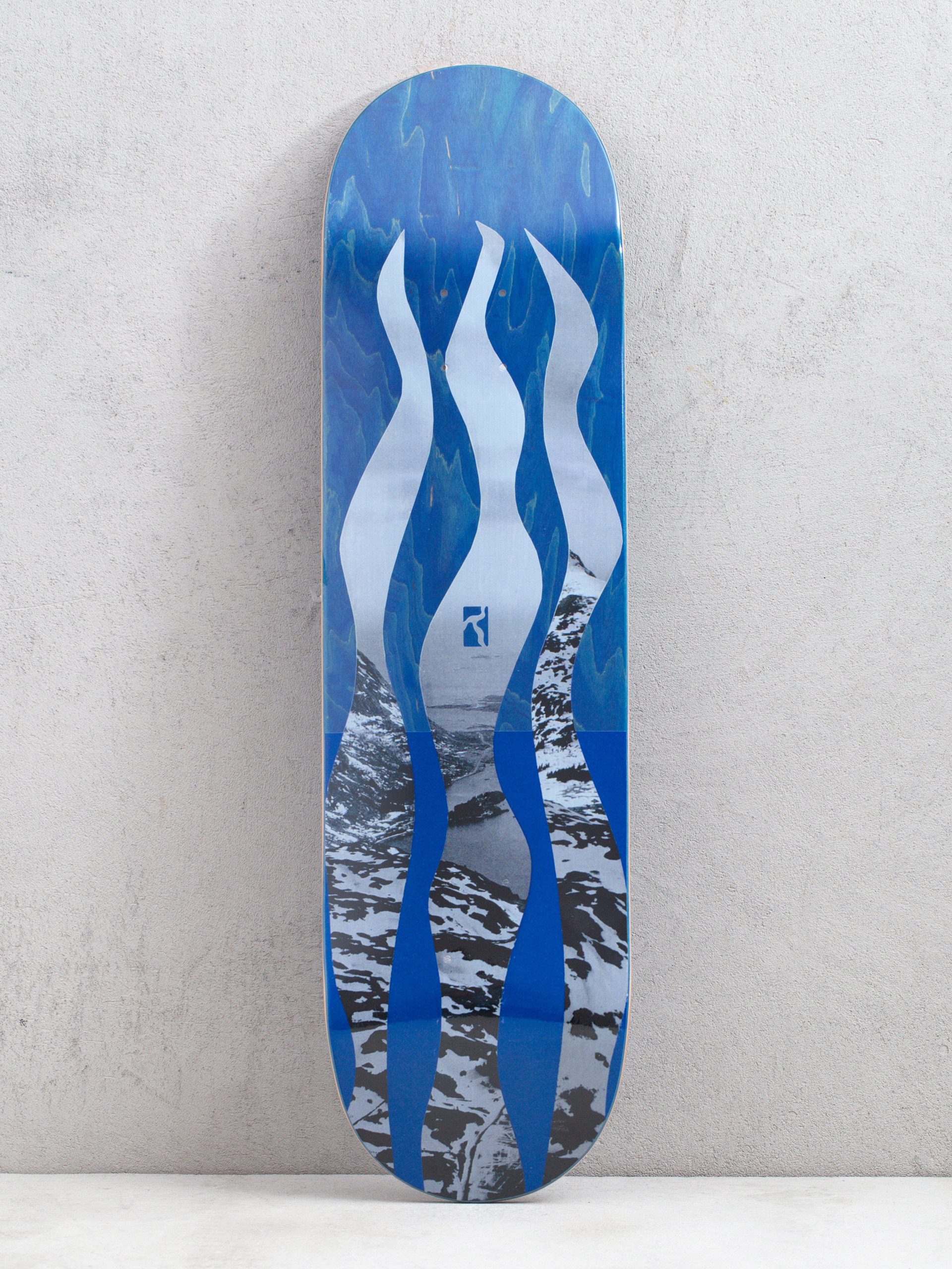 Poetic Collective 3 Flames MC Gördeszka lap (blue)