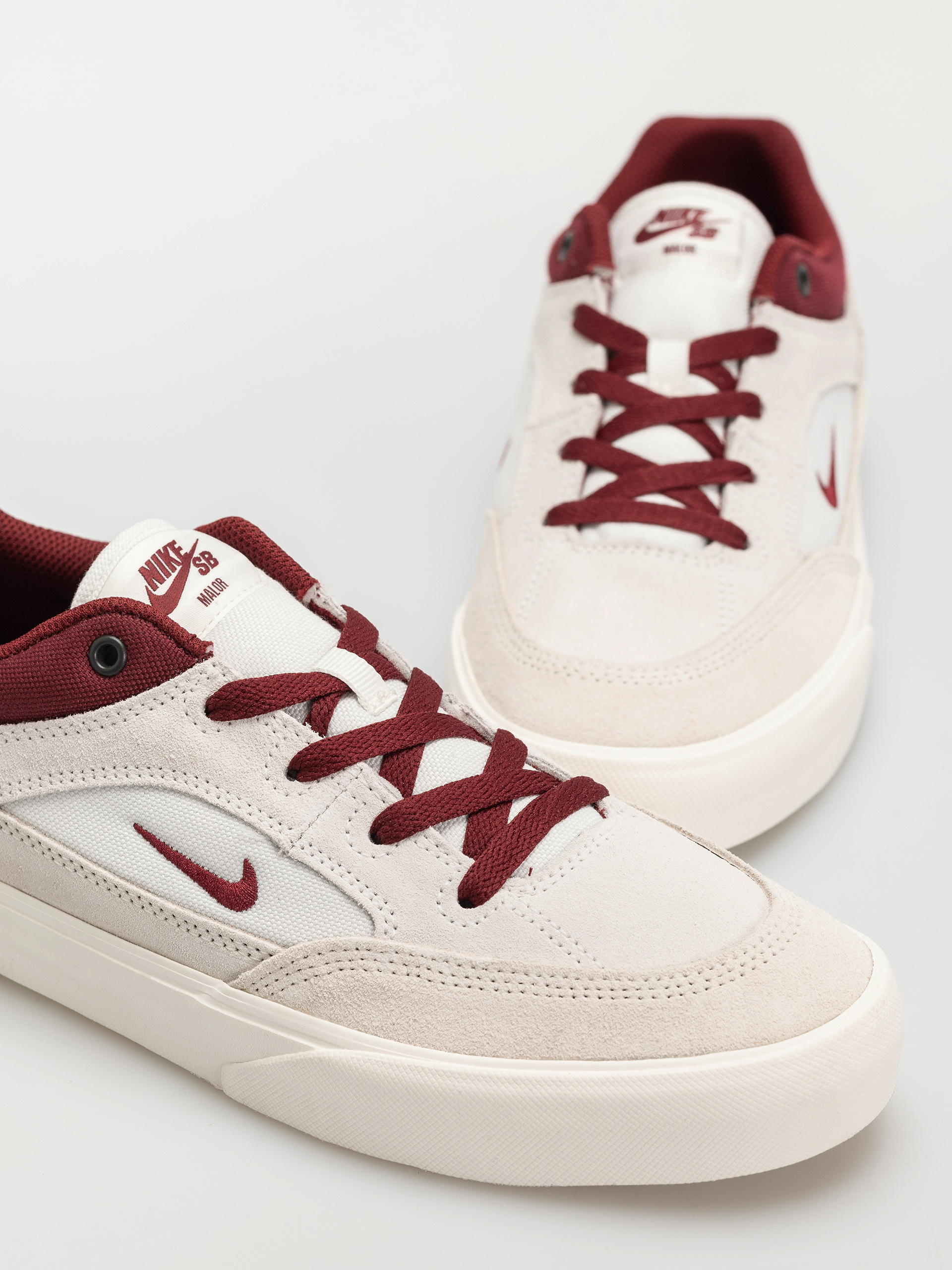 Nike SB Malor Cipők (summit white/team red phantom sail)