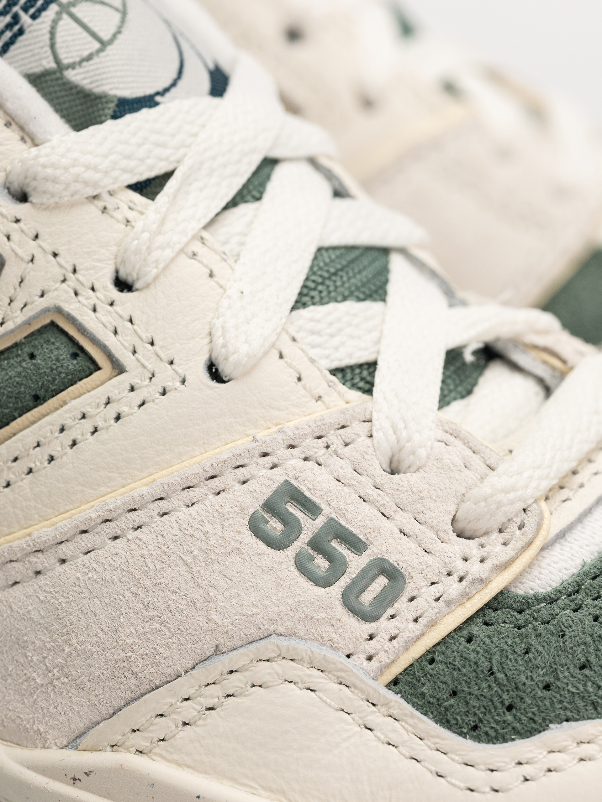 New Balance 550 Wmn Cipők (sea salt)