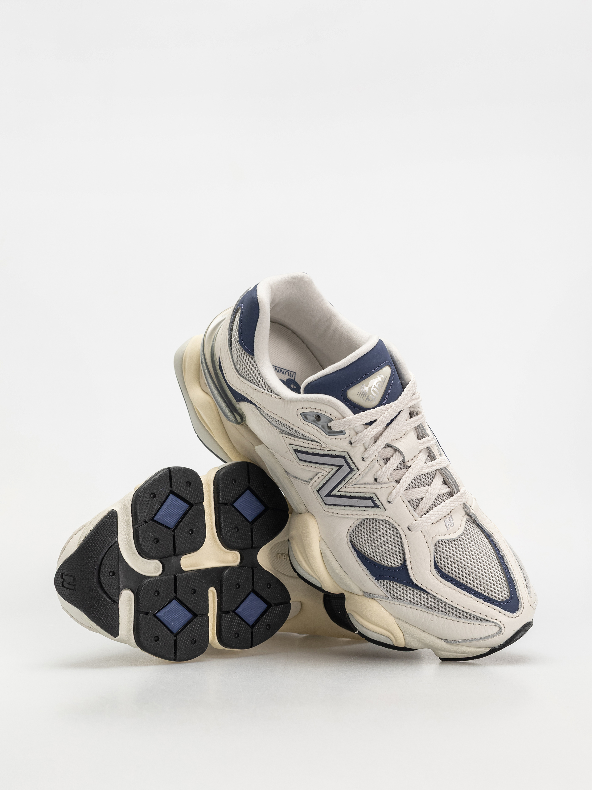 New Balance 9060 Cipők (sea salt)