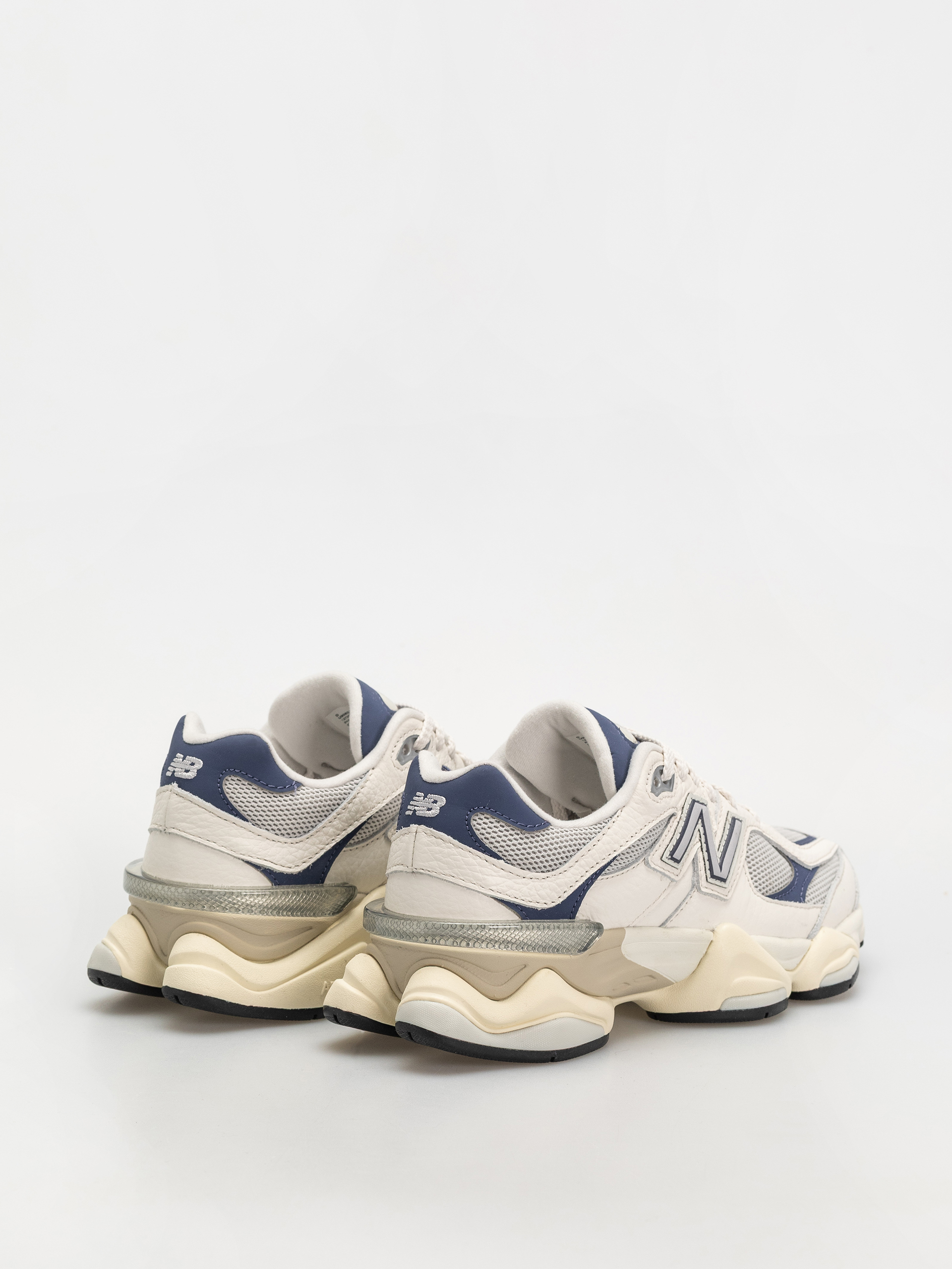 New Balance 9060 Cipők (sea salt)