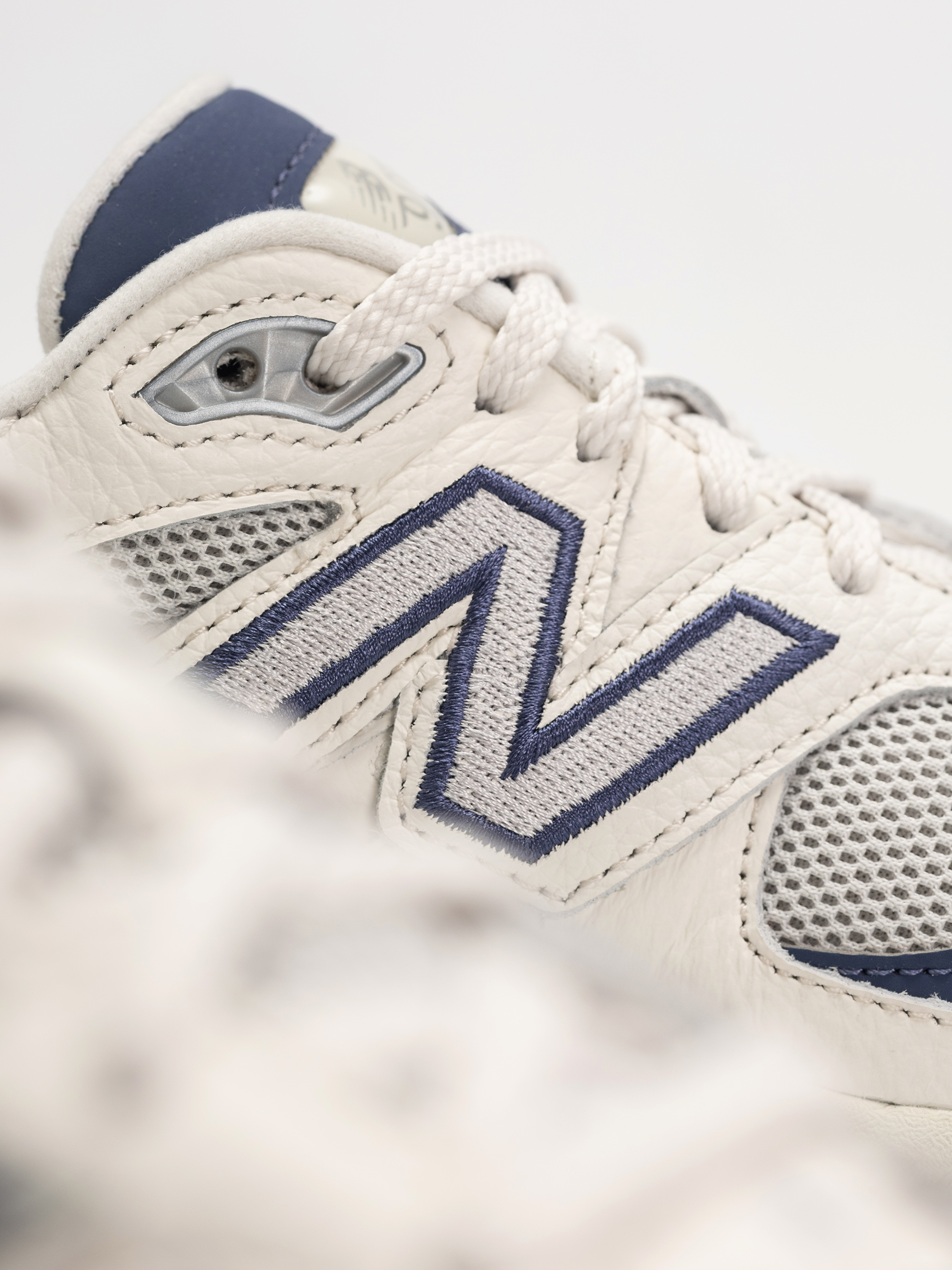 New Balance 9060 Cipők (sea salt)